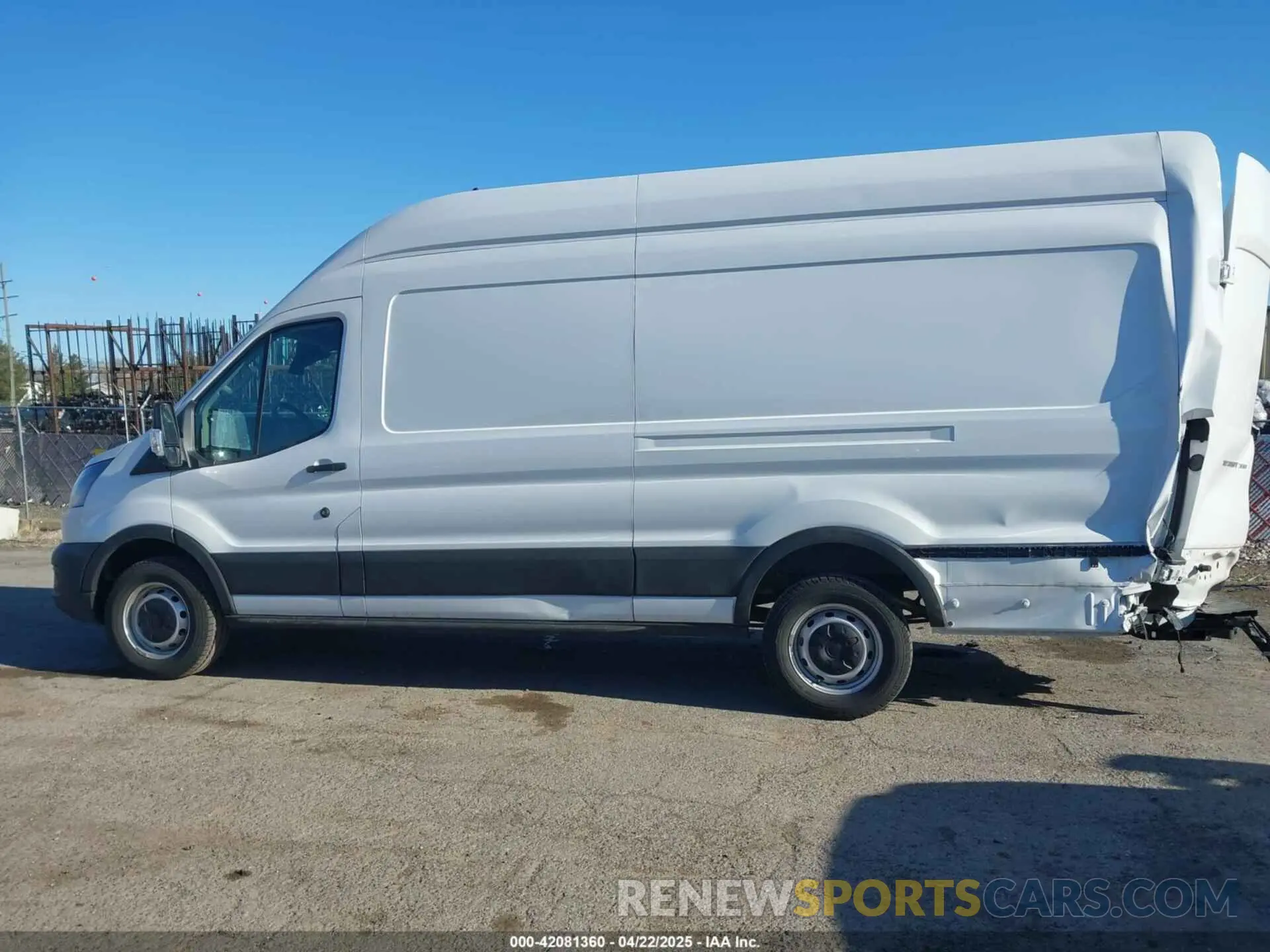 14 Photograph of a damaged car 1FTBW3X89RKB49268 FORD TRANSIT-350 CARGO VAN 2024