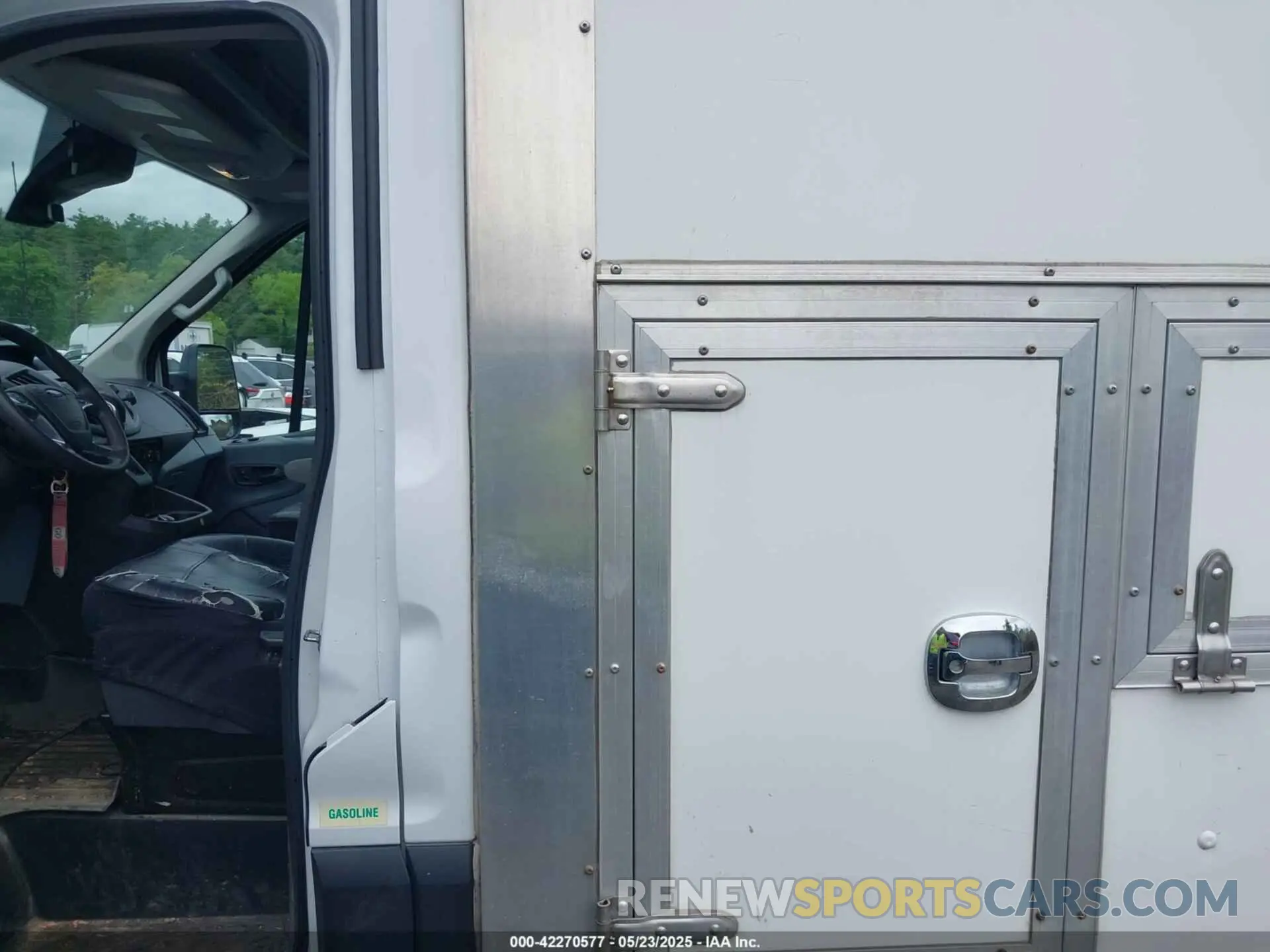 7 Photograph of a damaged car 1FDBW5PM8KKA68031 FORD TRANSIT-350 CUTAWAY 2019