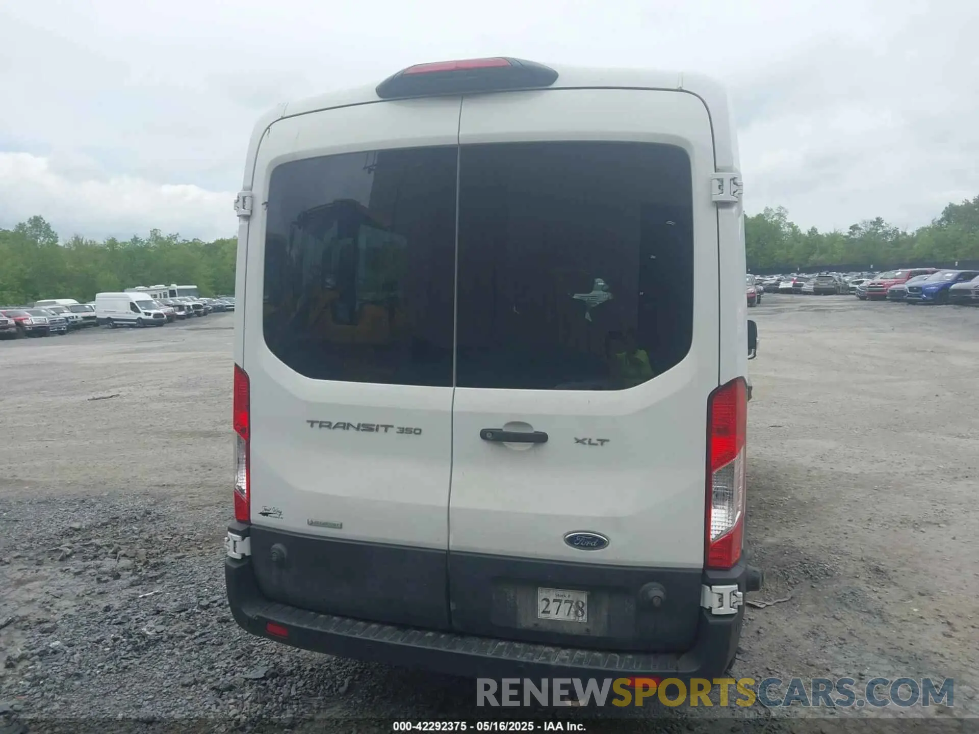 17 Photograph of a damaged car 1FBAX2CG9LKA95093 FORD TRANSIT-350 PASSENGER VAN 2020