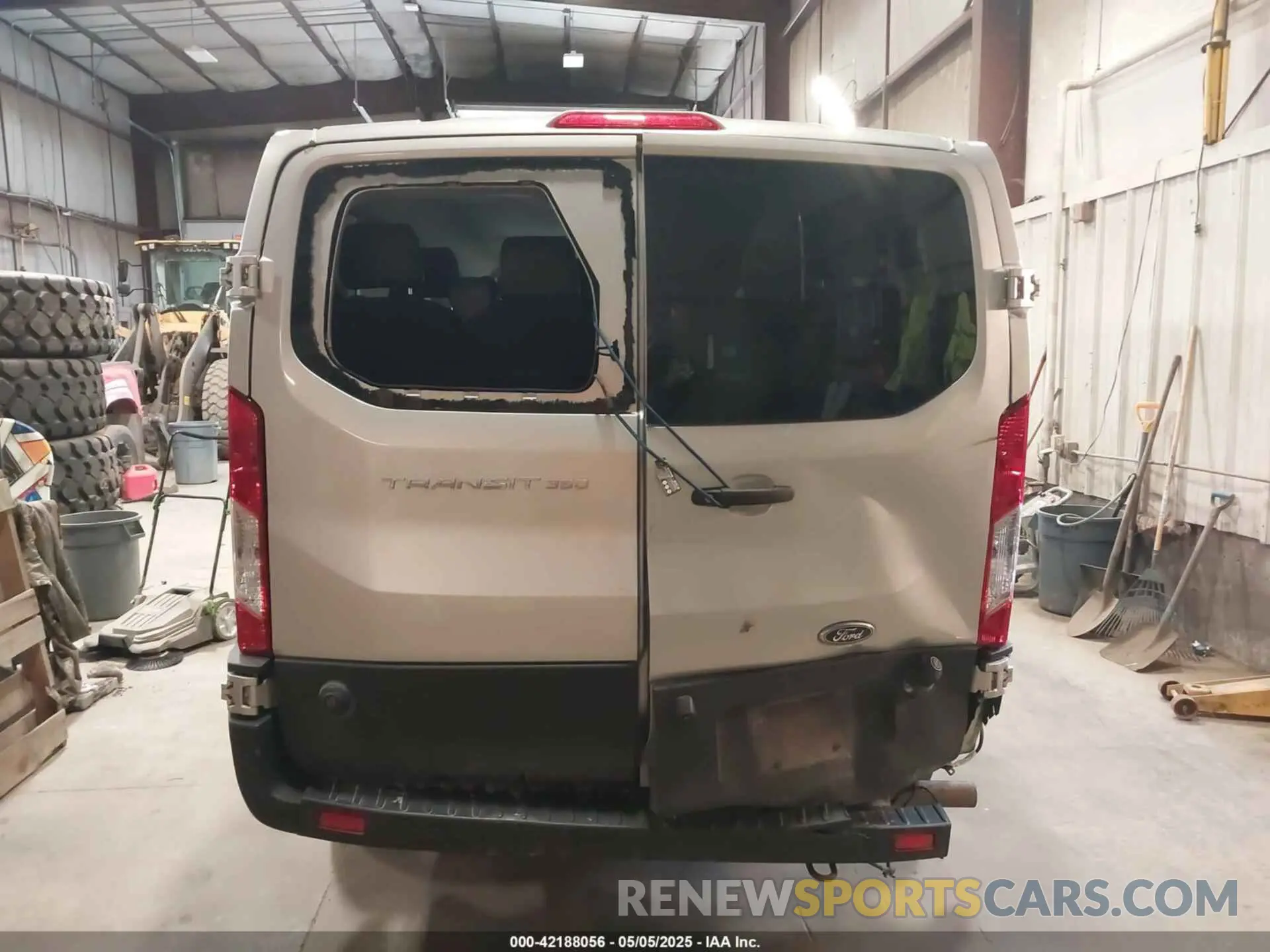 16 Photograph of a damaged car 1FBAX2Y87LKB00485 FORD TRANSIT-350 PASSENGER VAN 2020
