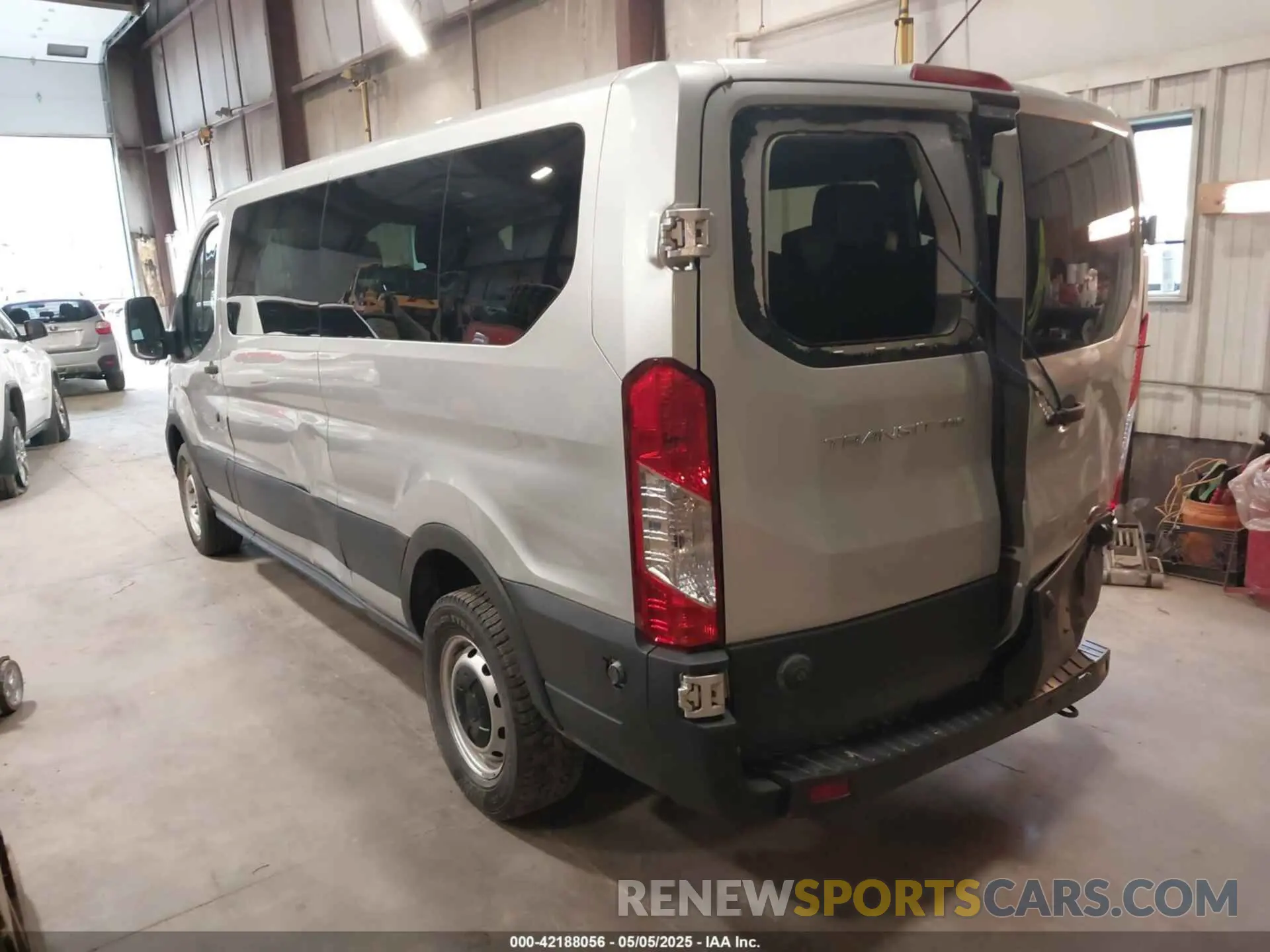 3 Photograph of a damaged car 1FBAX2Y87LKB00485 FORD TRANSIT-350 PASSENGER VAN 2020
