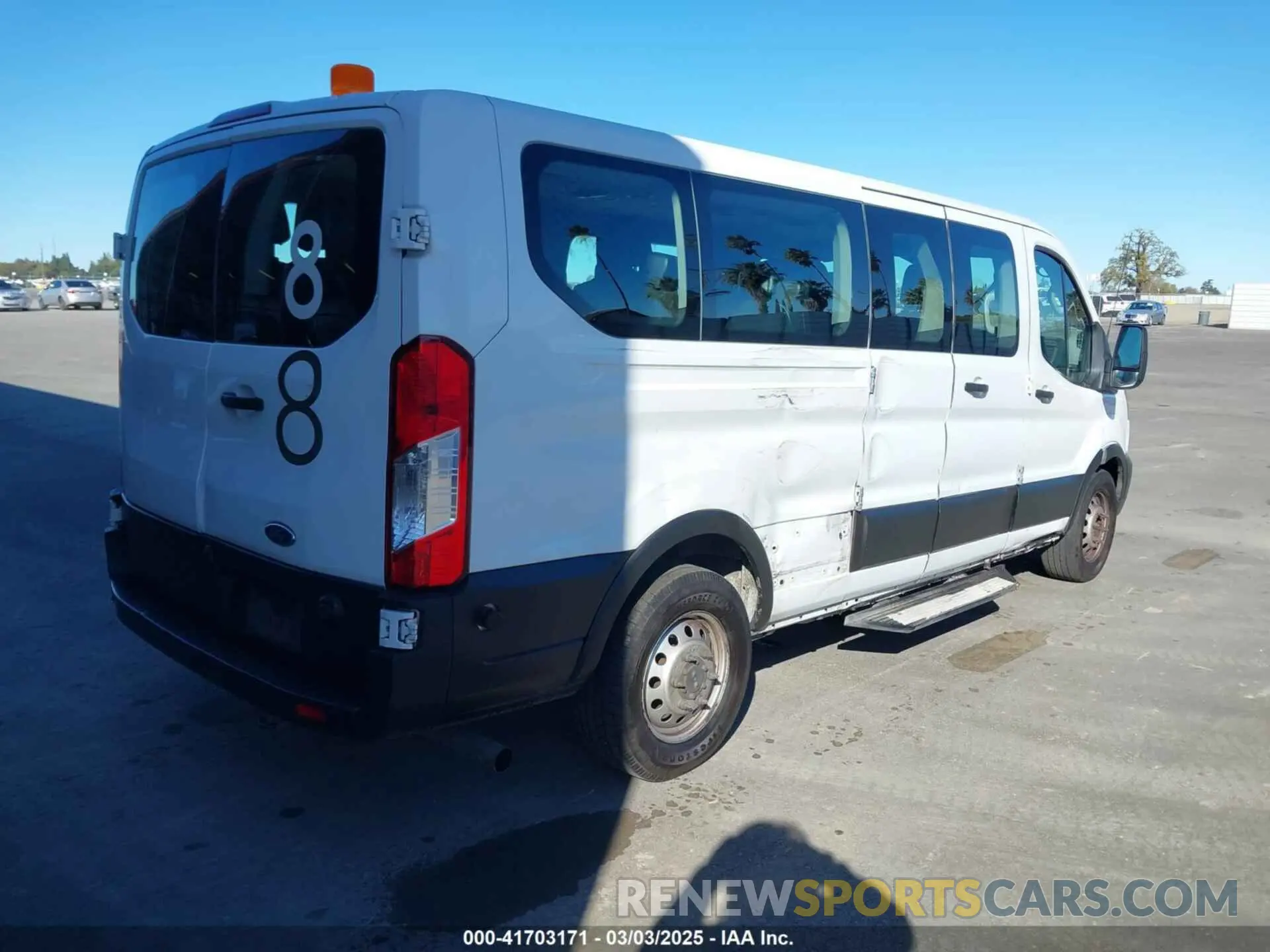4 Photograph of a damaged car 1FBAX9Y84LKA32123 FORD TRANSIT-350 PASSENGER VAN 2020
