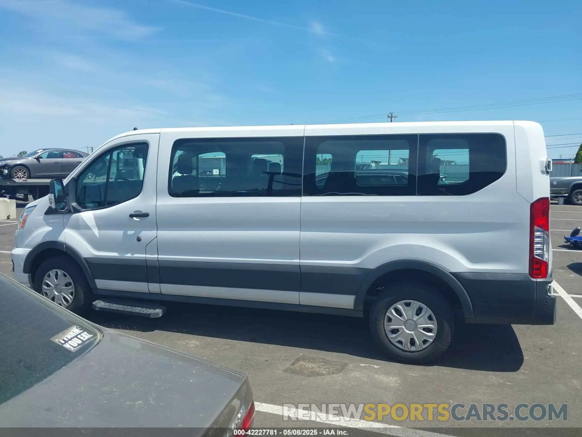 14 Photograph of a damaged car 1FBAX2Y81MKA64794 FORD TRANSIT-350 PASSENGER VAN 2021