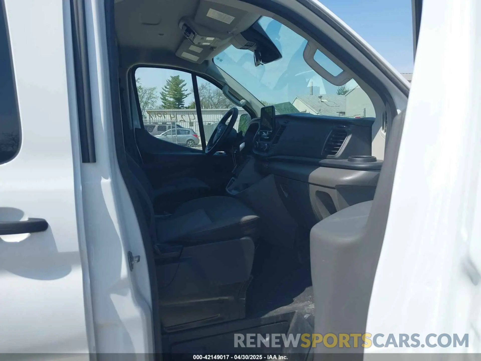 5 Photograph of a damaged car 1FBAX2Y84MKA14973 FORD TRANSIT-350 PASSENGER VAN 2021