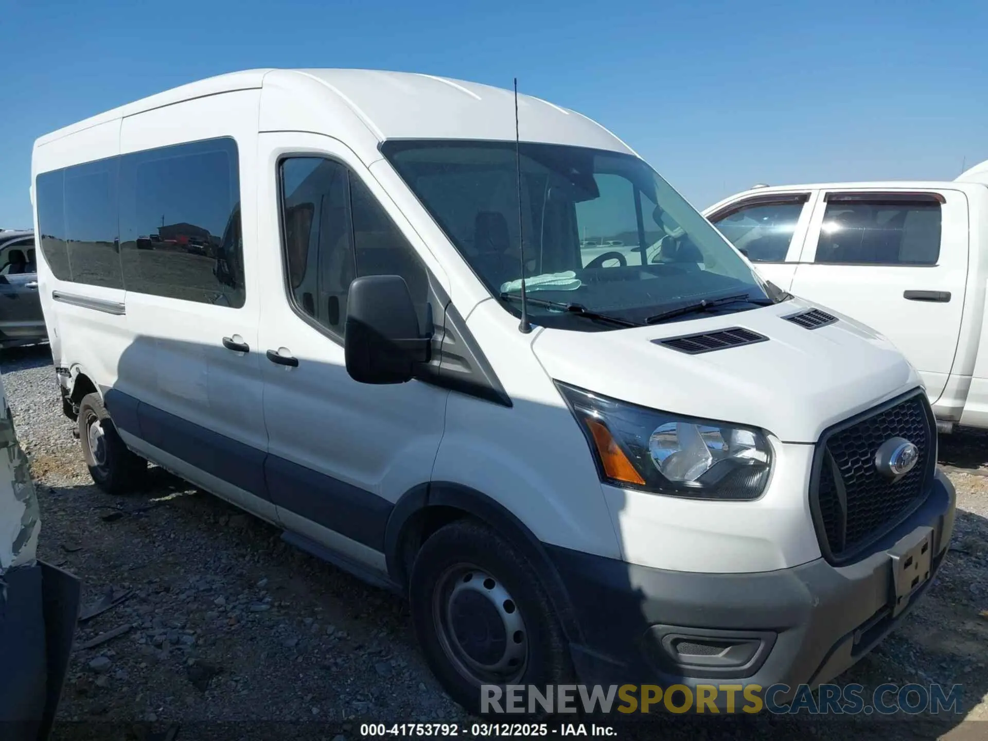 1 Photograph of a damaged car 1FBAX2C82NKA59550 FORD TRANSIT-350 PASSENGER VAN 2022