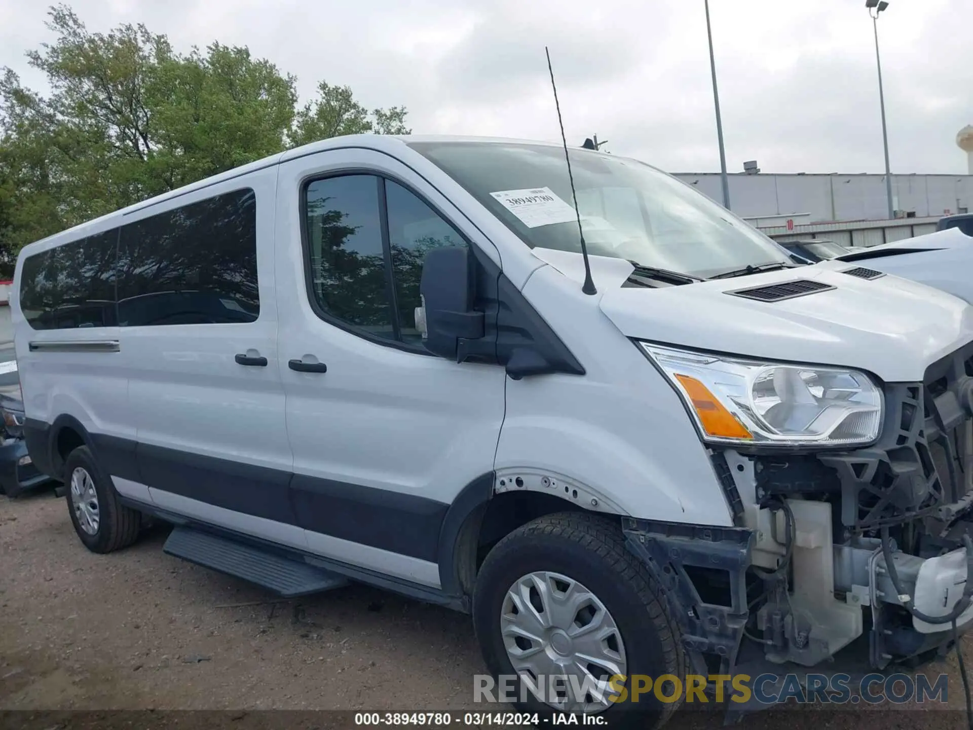 14 Photograph of a damaged car 1FBAX2Y86NKA79079 FORD TRANSIT-350 PASSENGER VAN 2022