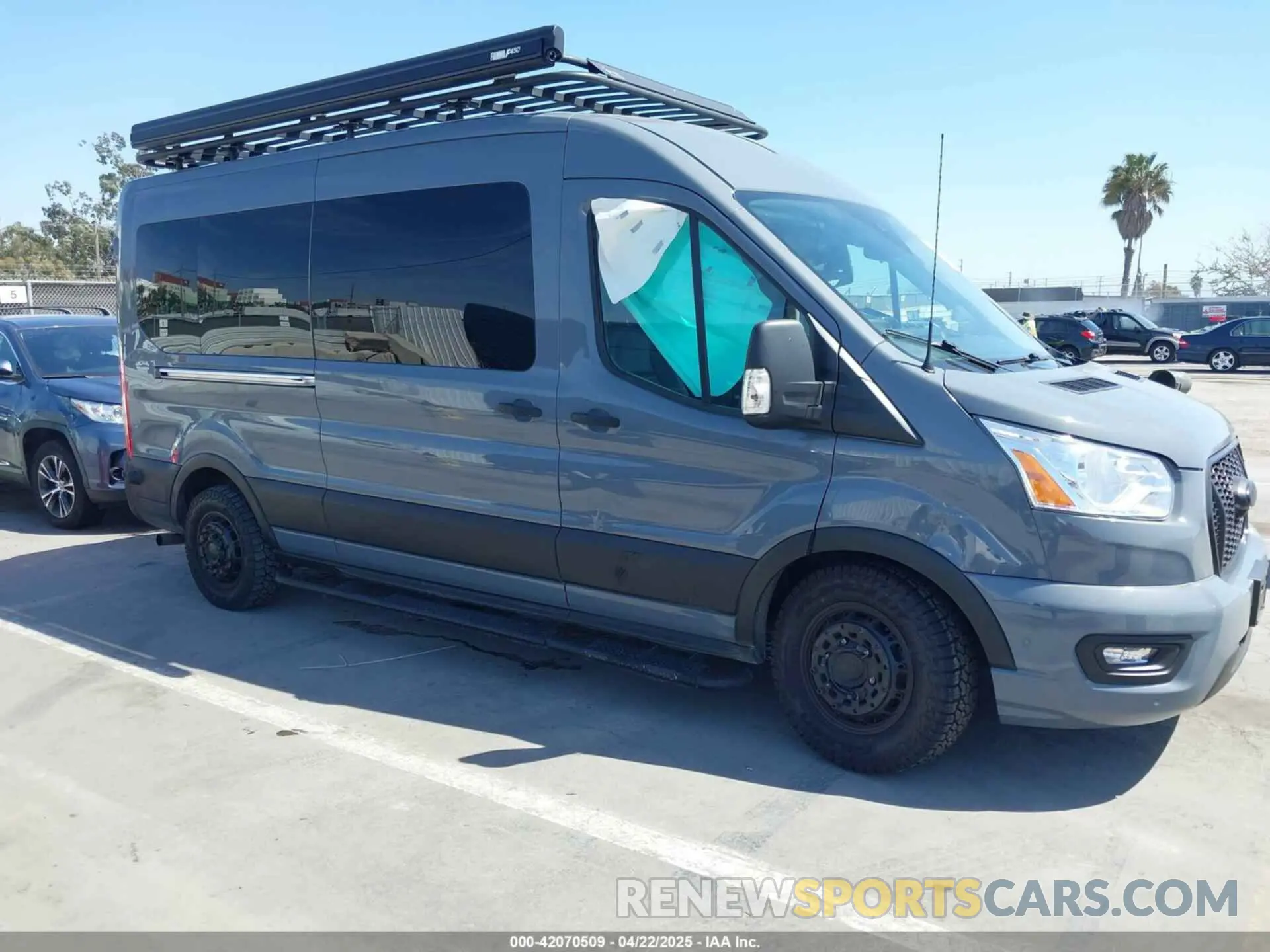 1 Фотография поврежденного автомобиля 1FBAX9CG0NKA12310 FORD TRANSIT-350 PASSENGER VAN 2022