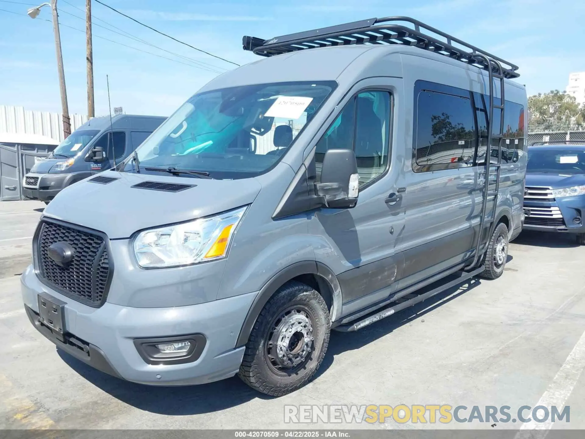 2 Фотография поврежденного автомобиля 1FBAX9CG0NKA12310 FORD TRANSIT-350 PASSENGER VAN 2022