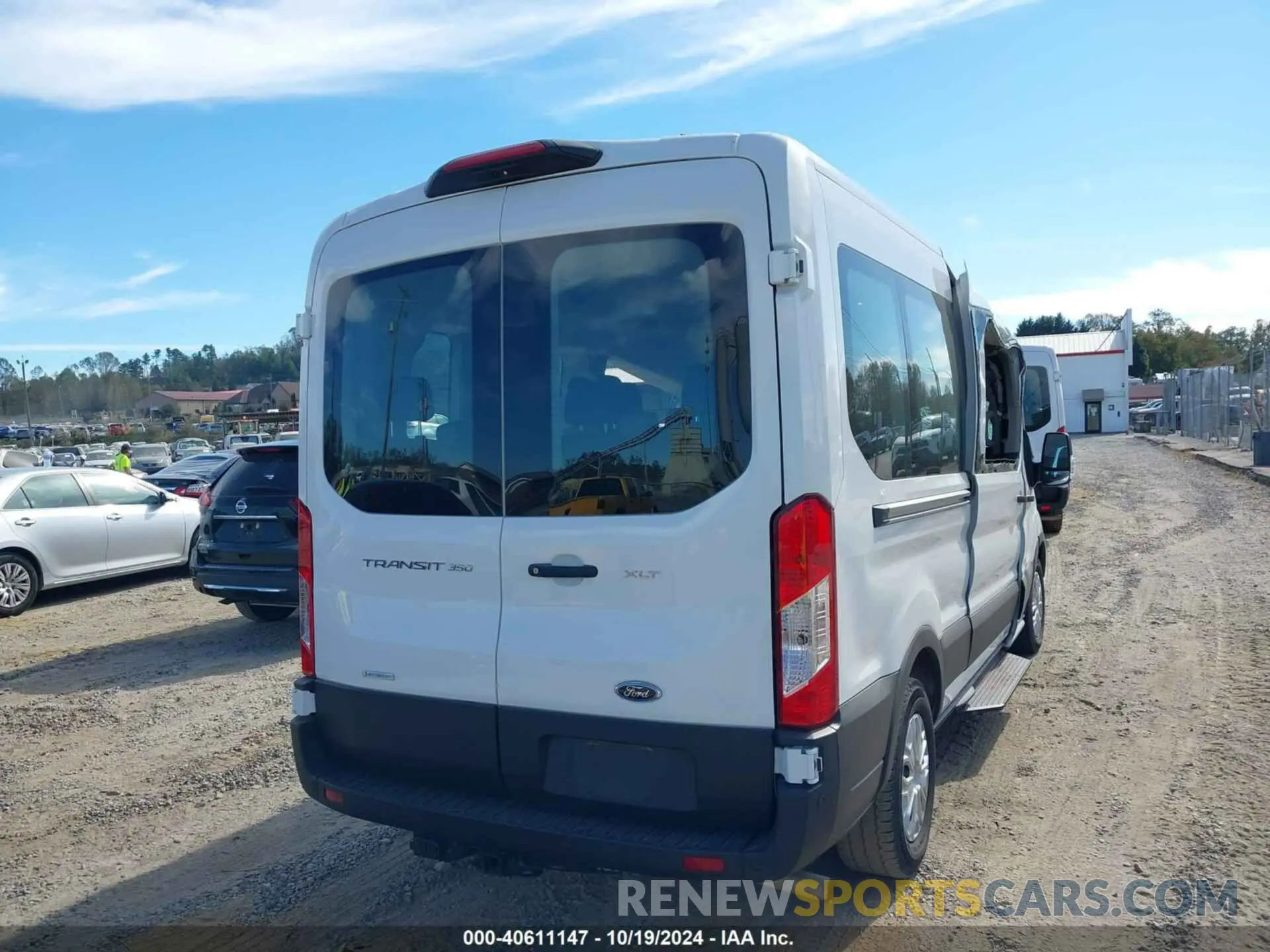 4 Photograph of a damaged car 1FBAX2CG0PKB68650 FORD TRANSIT-350 PASSENGER VAN 2023