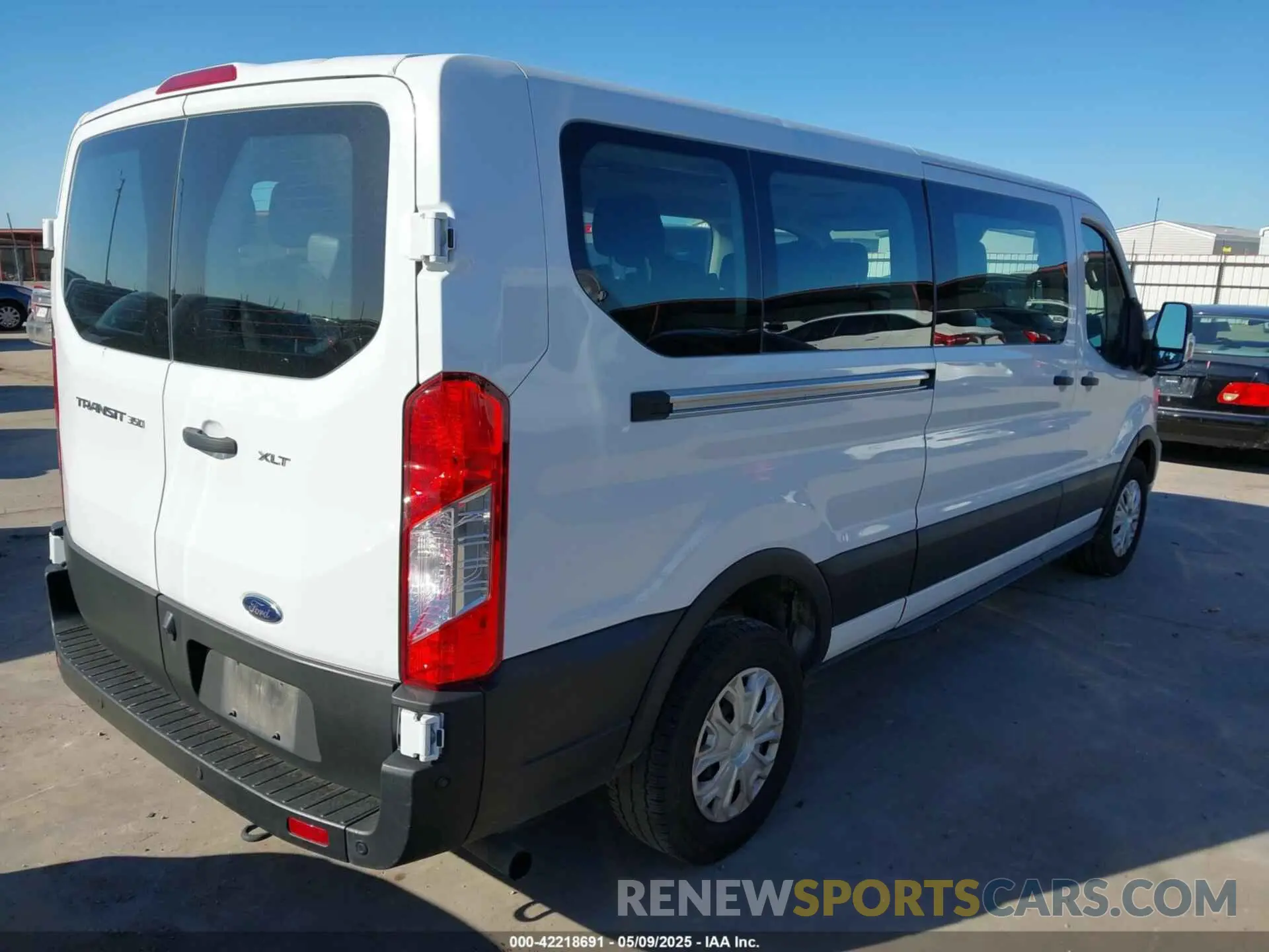 4 Photograph of a damaged car 1FBAX2Y8XPKB41098 FORD TRANSIT-350 PASSENGER VAN 2023