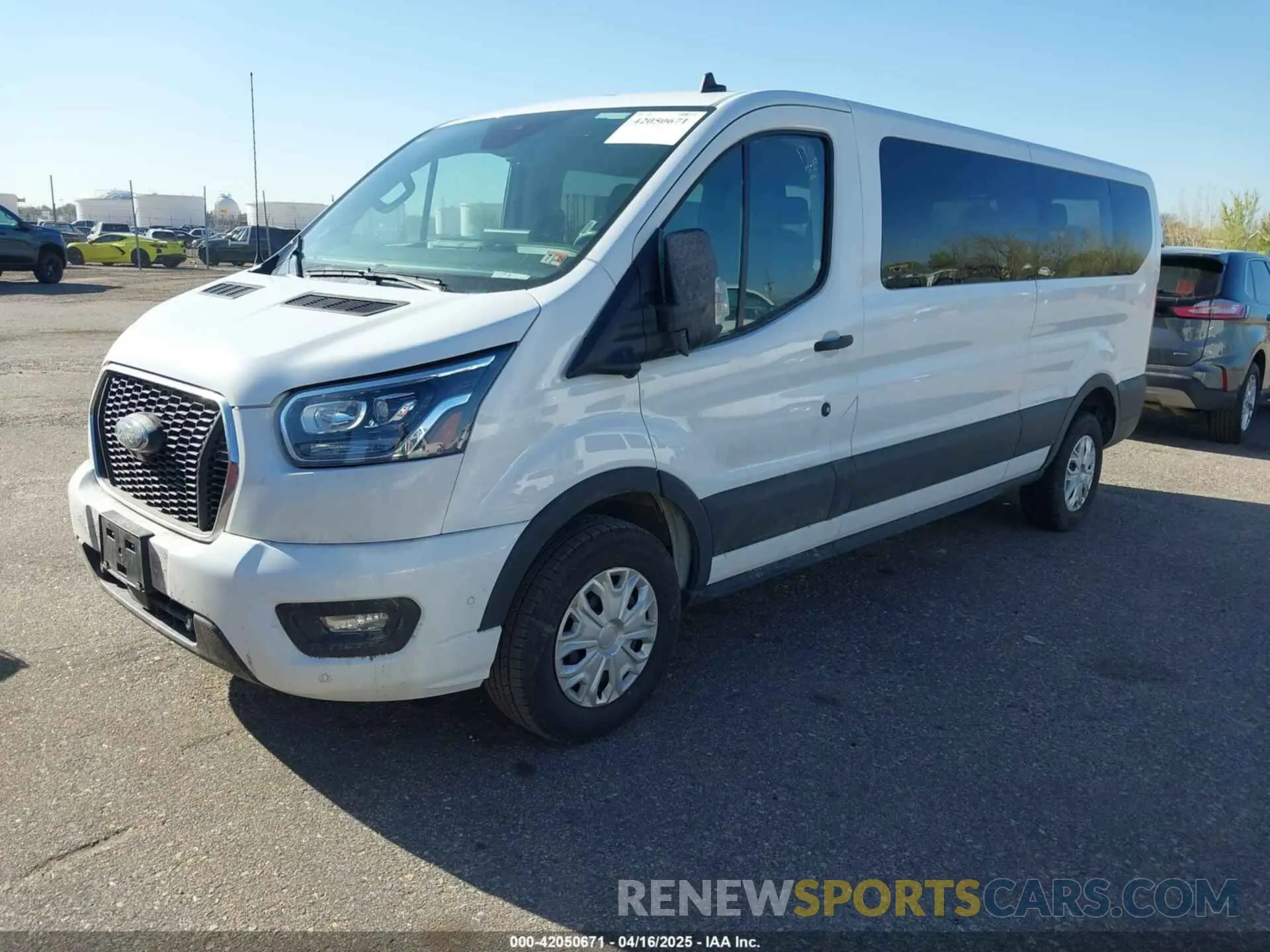 2 Фотография поврежденного автомобиля 1FBAX2YG2PKA93779 FORD TRANSIT-350 PASSENGER VAN 2023