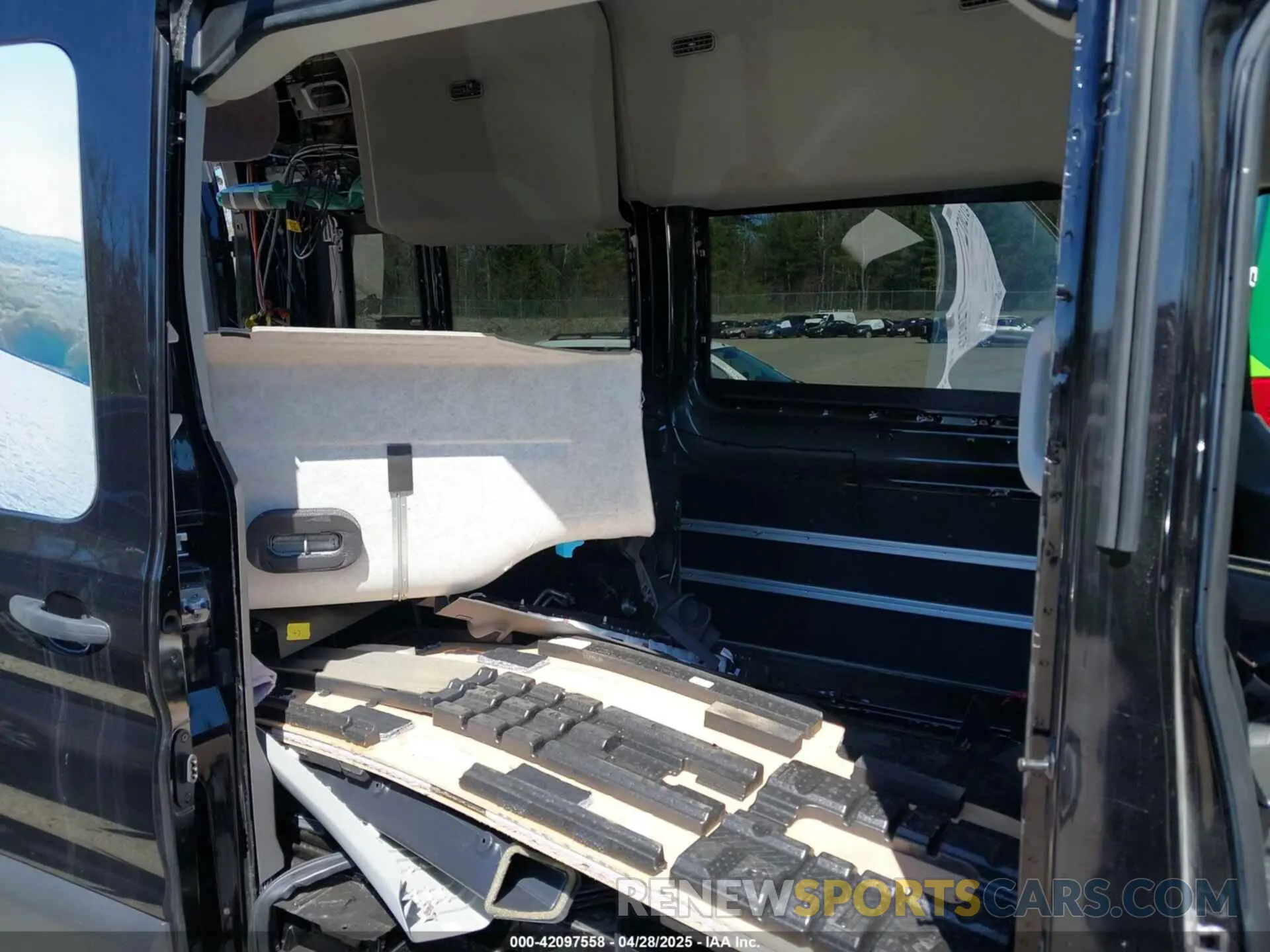 8 Фотография поврежденного автомобиля 1FBAX9XG7PKA21972 FORD TRANSIT-350 PASSENGER VAN 2023
