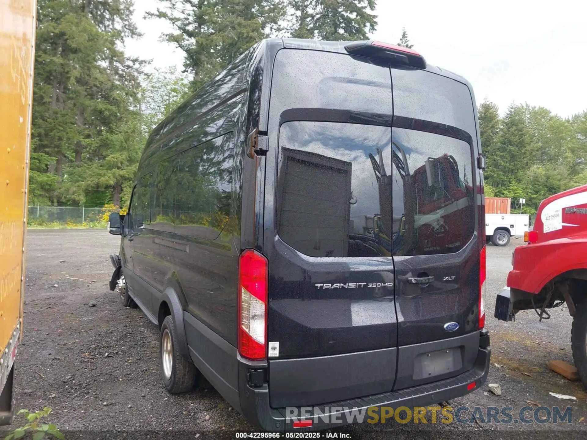3 Фотография поврежденного автомобиля 1FBVU4X83PKA55378 FORD TRANSIT-350 PASSENGER VAN 2023