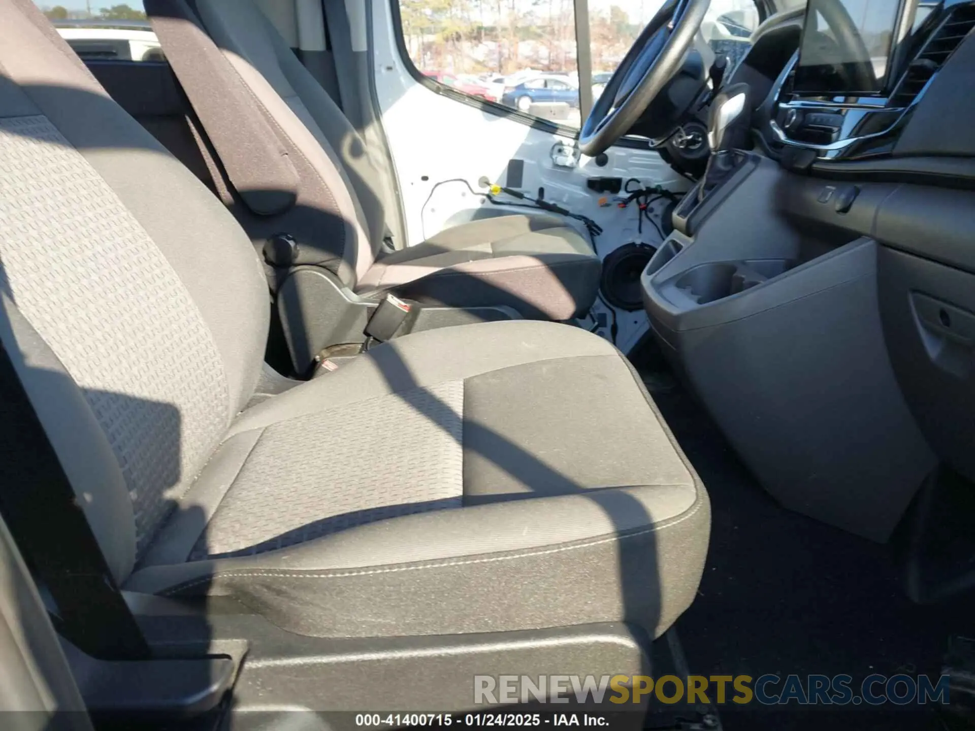 5 Photograph of a damaged car 1FBAX2C85RKA16018 FORD TRANSIT-350 PASSENGER VAN 2024