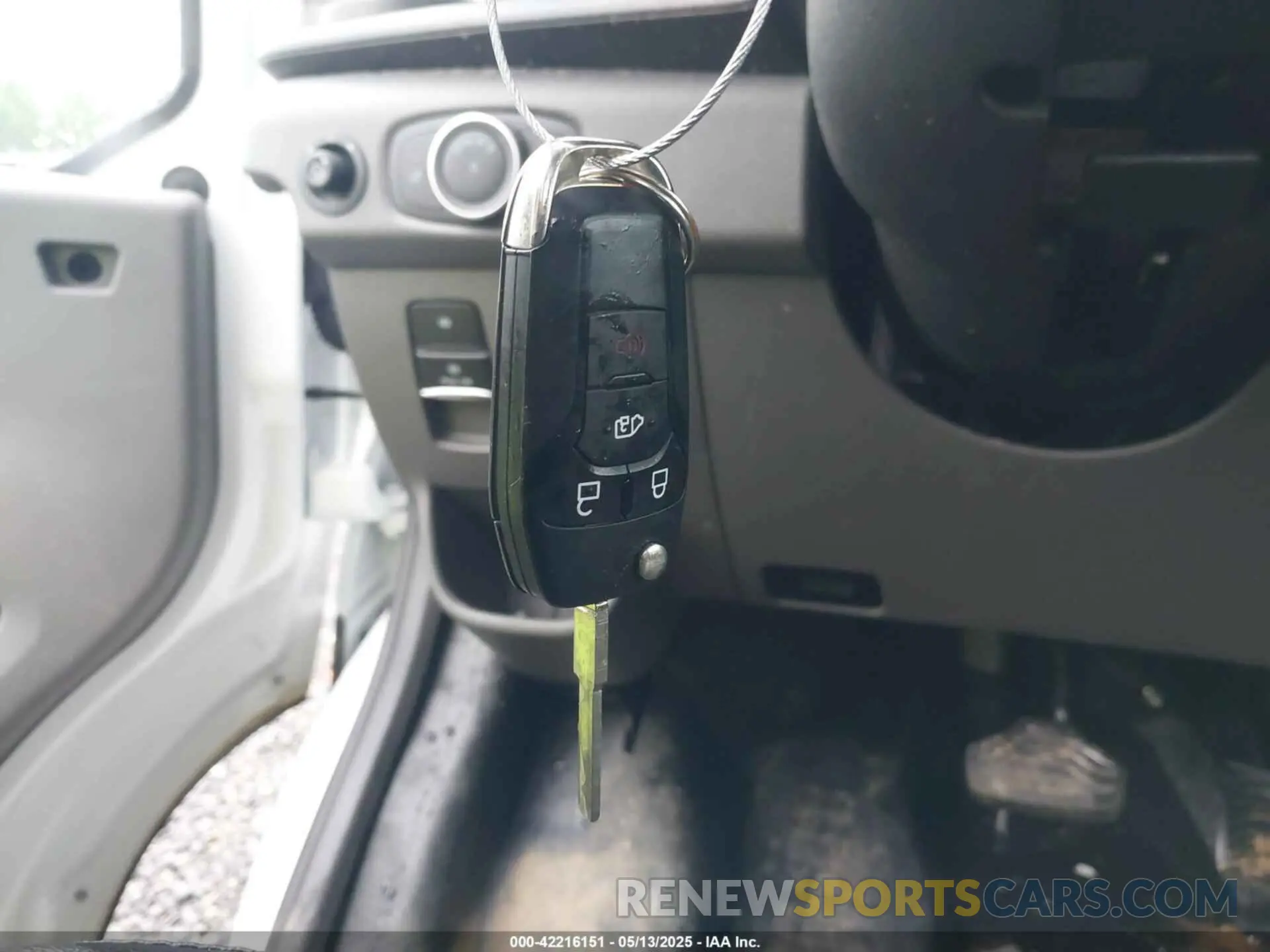 11 Photograph of a damaged car 1FBAX2C89RKB89363 FORD TRANSIT-350 PASSENGER VAN 2024