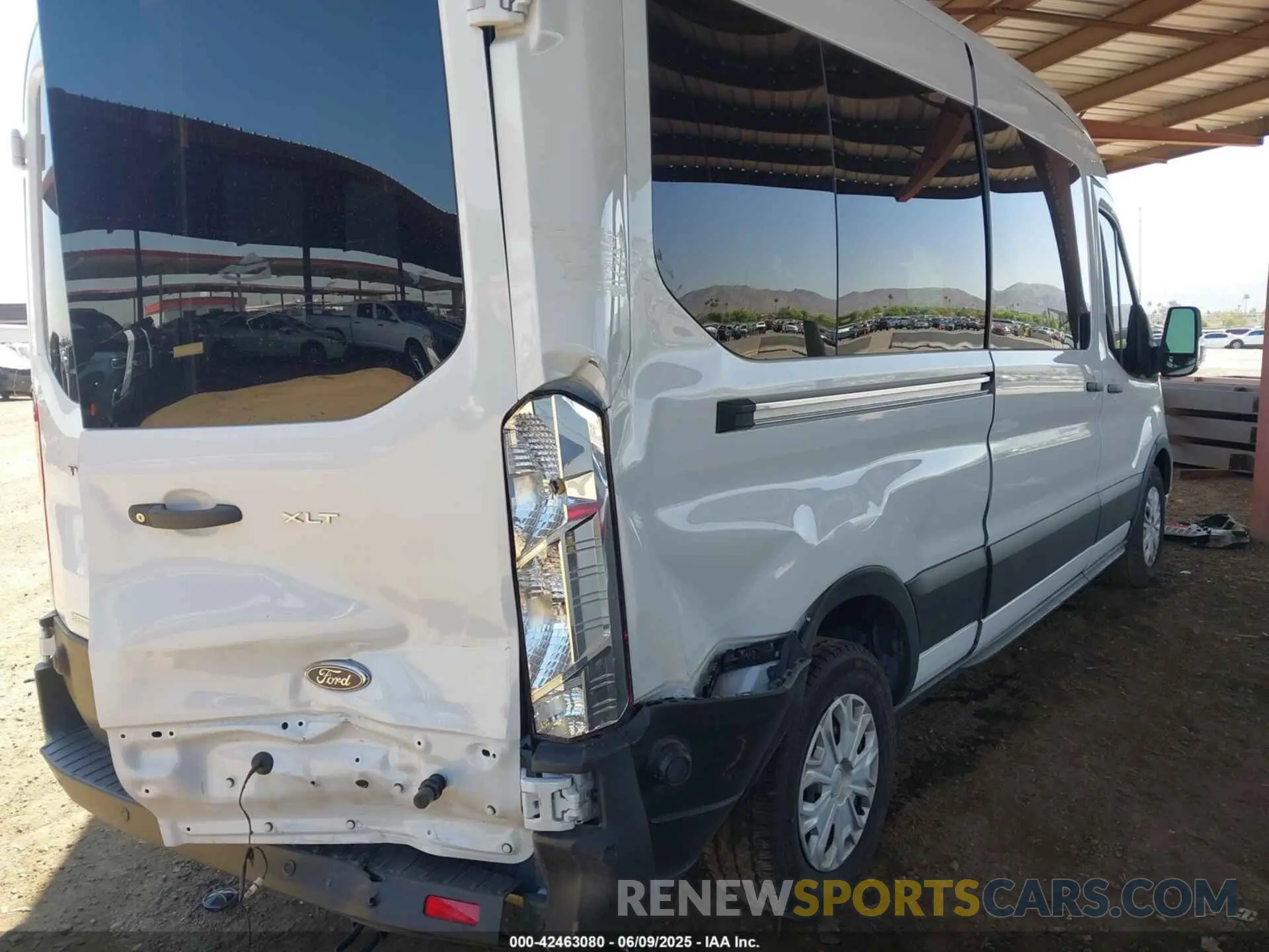 17 Photograph of a damaged car 1FBAX2CG2RKA75017 FORD TRANSIT-350 PASSENGER VAN 2024