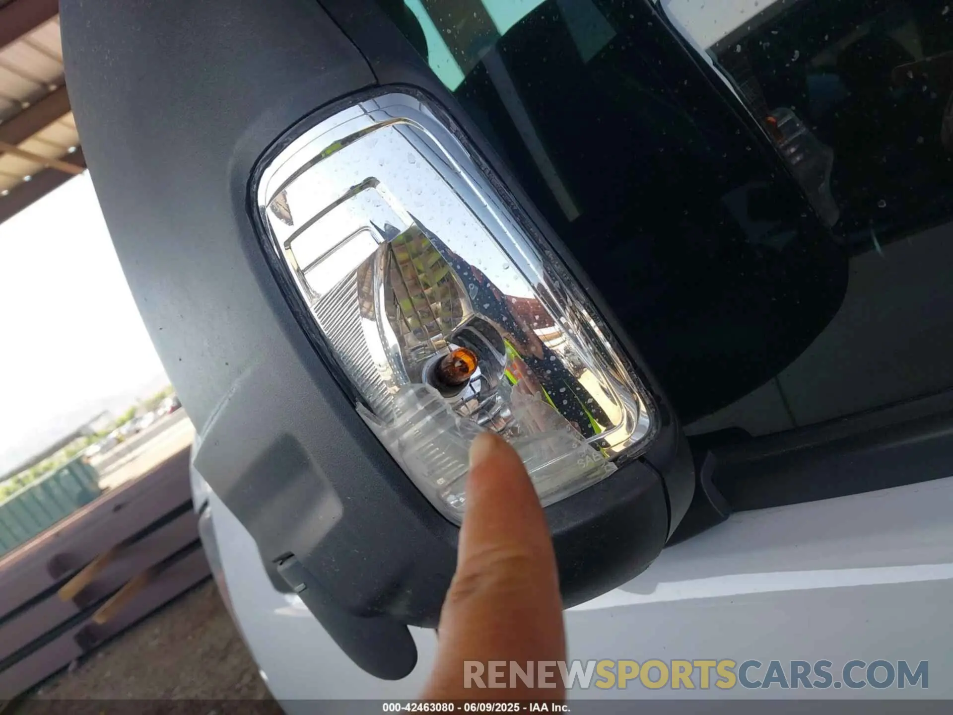 18 Photograph of a damaged car 1FBAX2CG2RKA75017 FORD TRANSIT-350 PASSENGER VAN 2024
