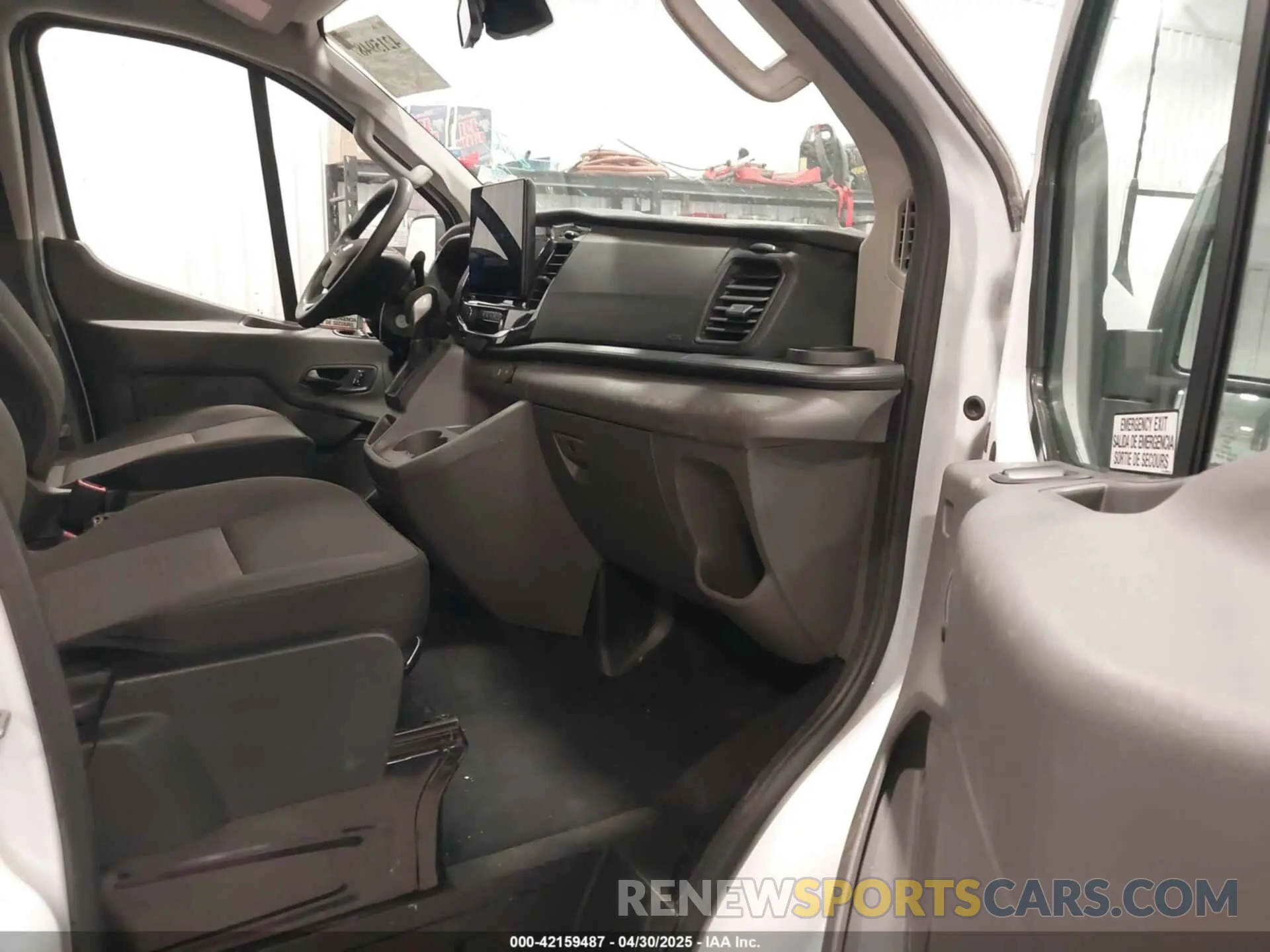 5 Photograph of a damaged car 1FBAX2Y88RKA83401 FORD TRANSIT-350 PASSENGER VAN 2024