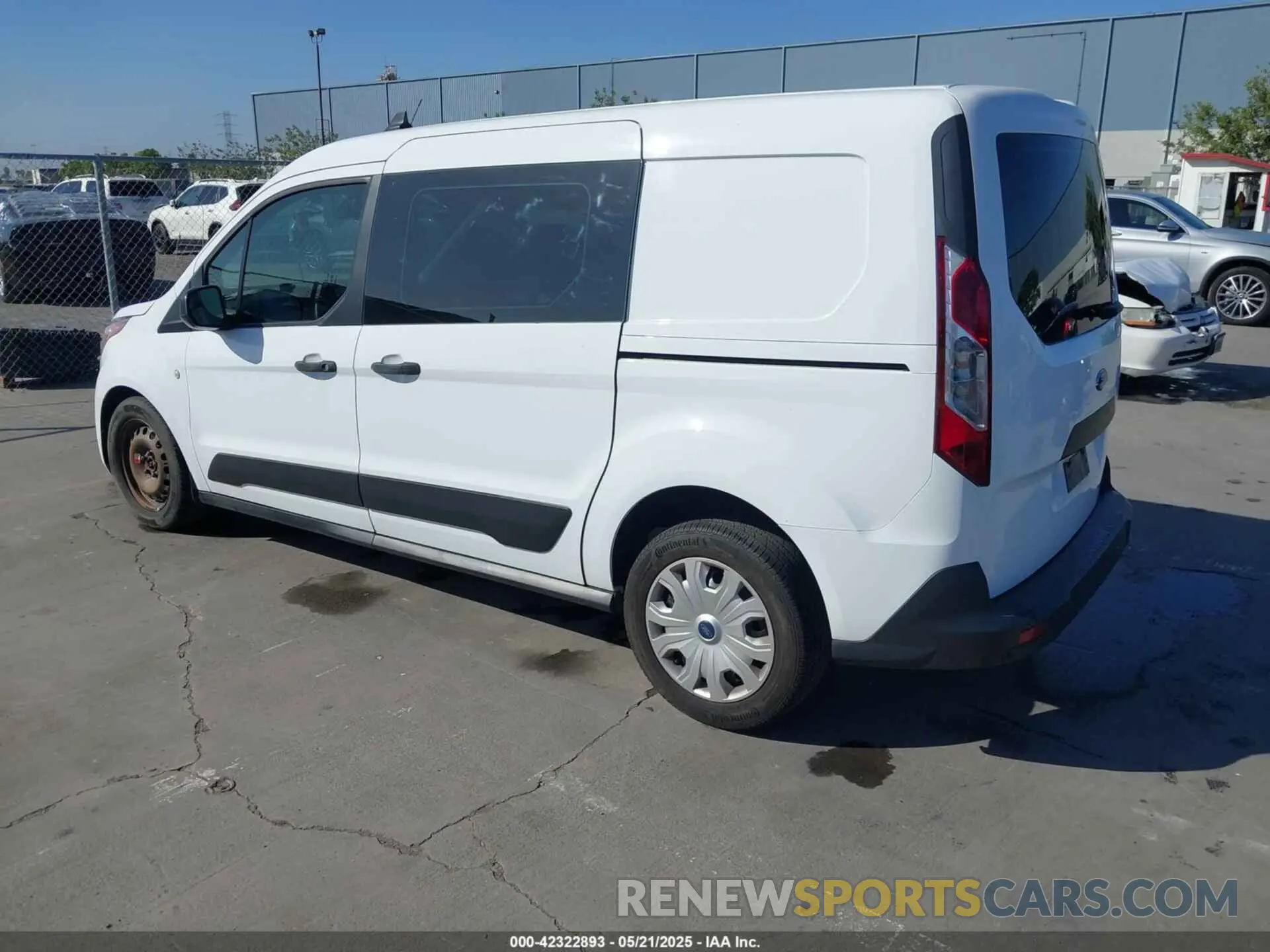 3 Фотография поврежденного автомобиля NM0LE7F27K1389553 FORD TRANSIT CONNECT 2019