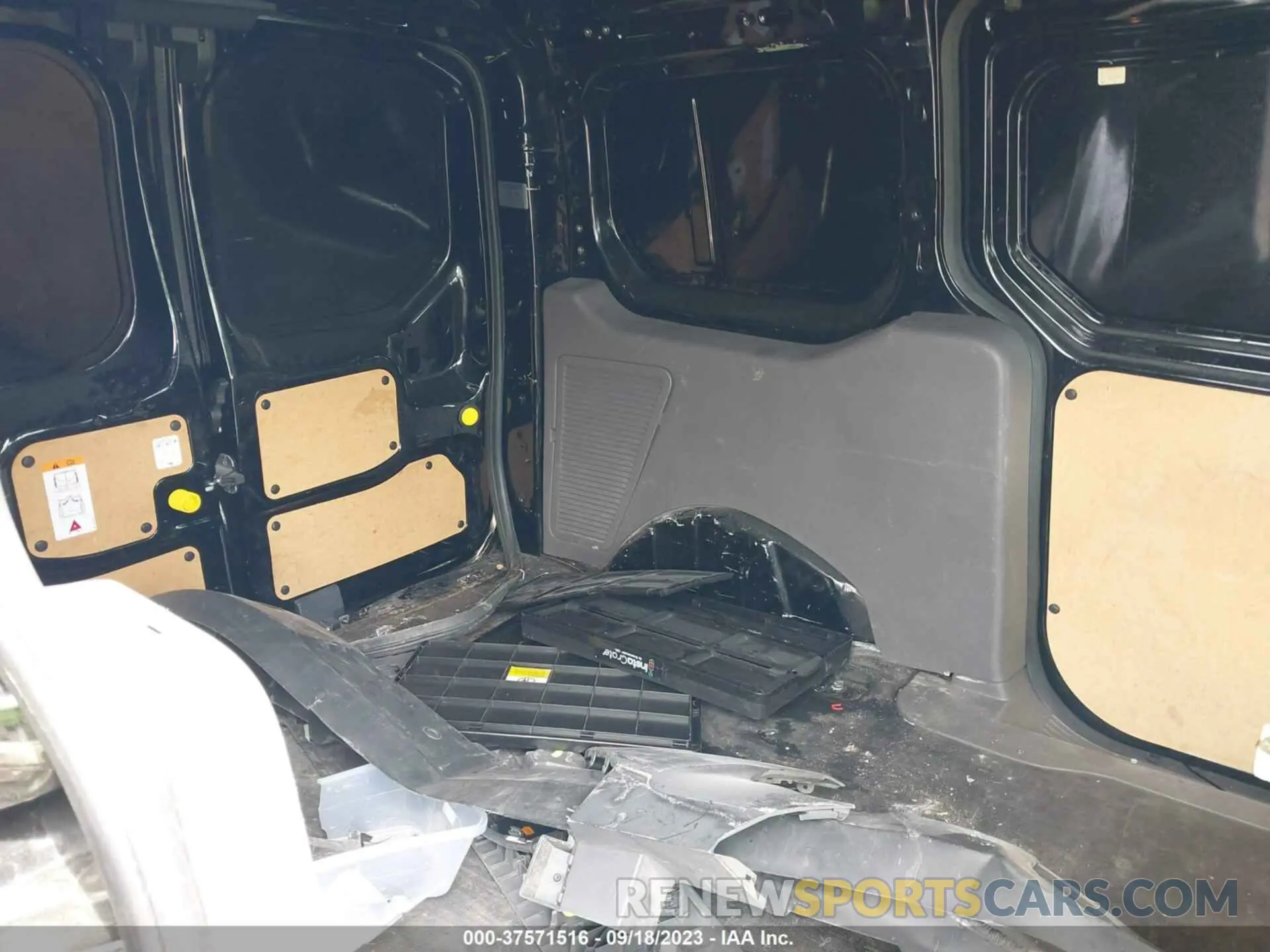 8 Фотография поврежденного автомобиля NM0LS7E22K1420945 FORD TRANSIT CONNECT 2019
