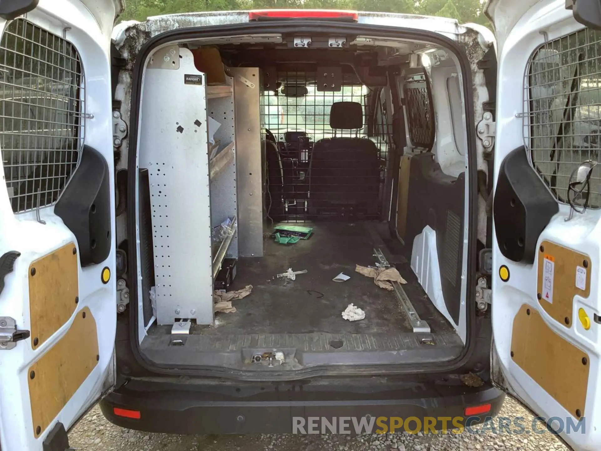 33 Фотография поврежденного автомобиля NM0LS7E24K1392159 FORD TRANSIT CONNECT 2019