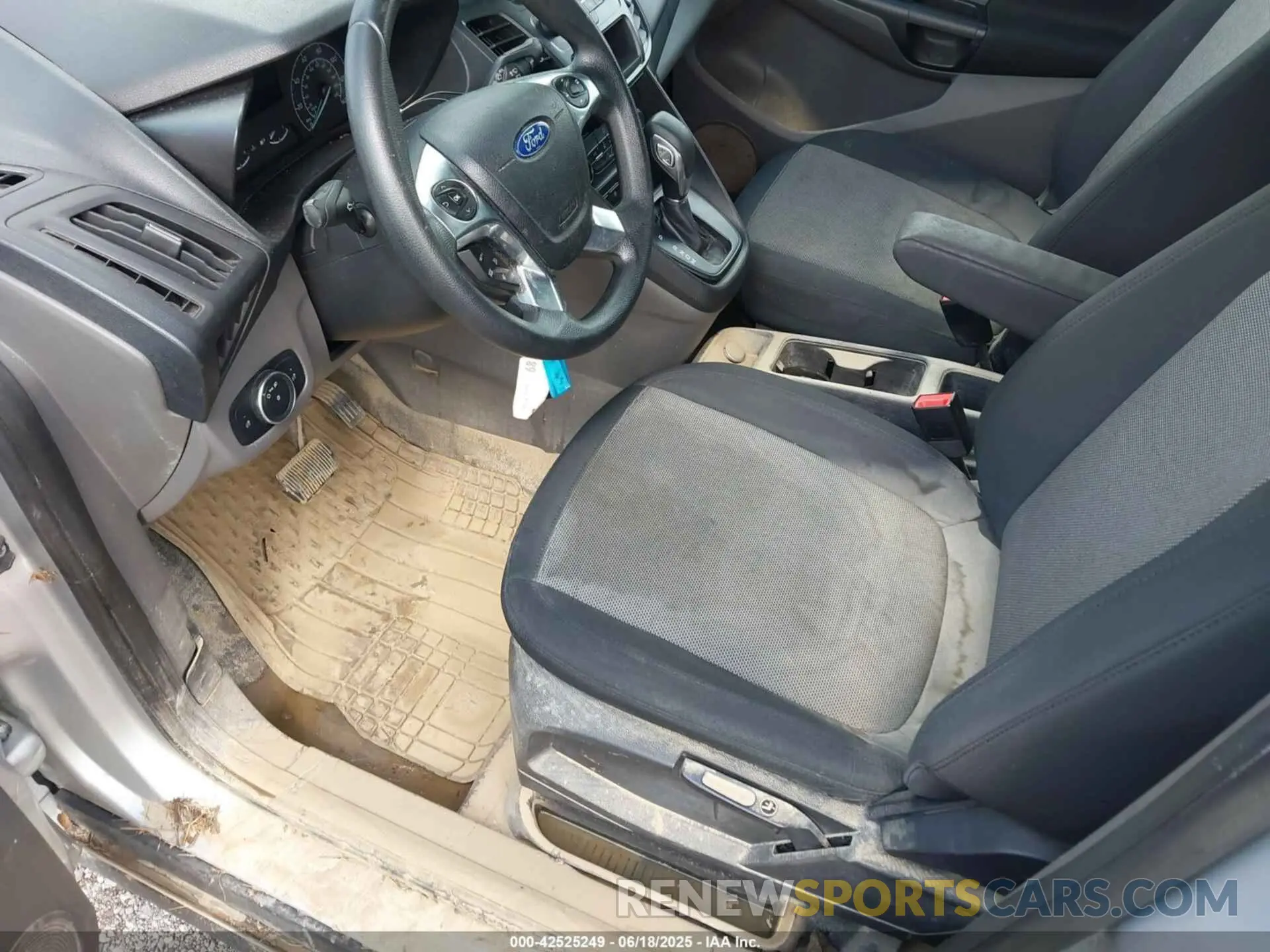 6 Фотография поврежденного автомобиля NM0LS7E28K1389796 FORD TRANSIT CONNECT 2019