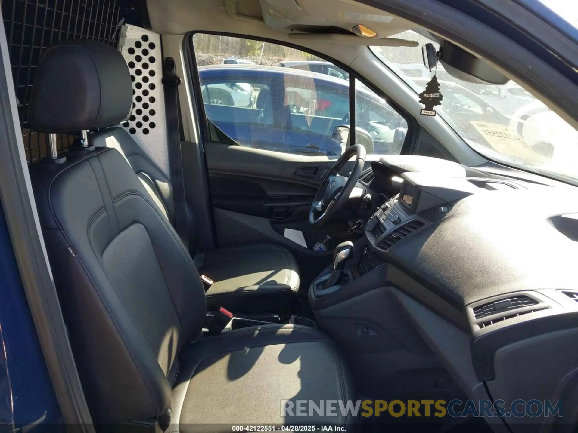 5 Фотография поврежденного автомобиля NM0LS7E28K1426636 FORD TRANSIT CONNECT 2019