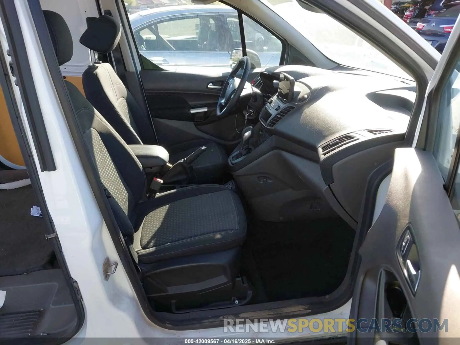 5 Фотография поврежденного автомобиля NM0LS7F28K1415666 FORD TRANSIT CONNECT 2019