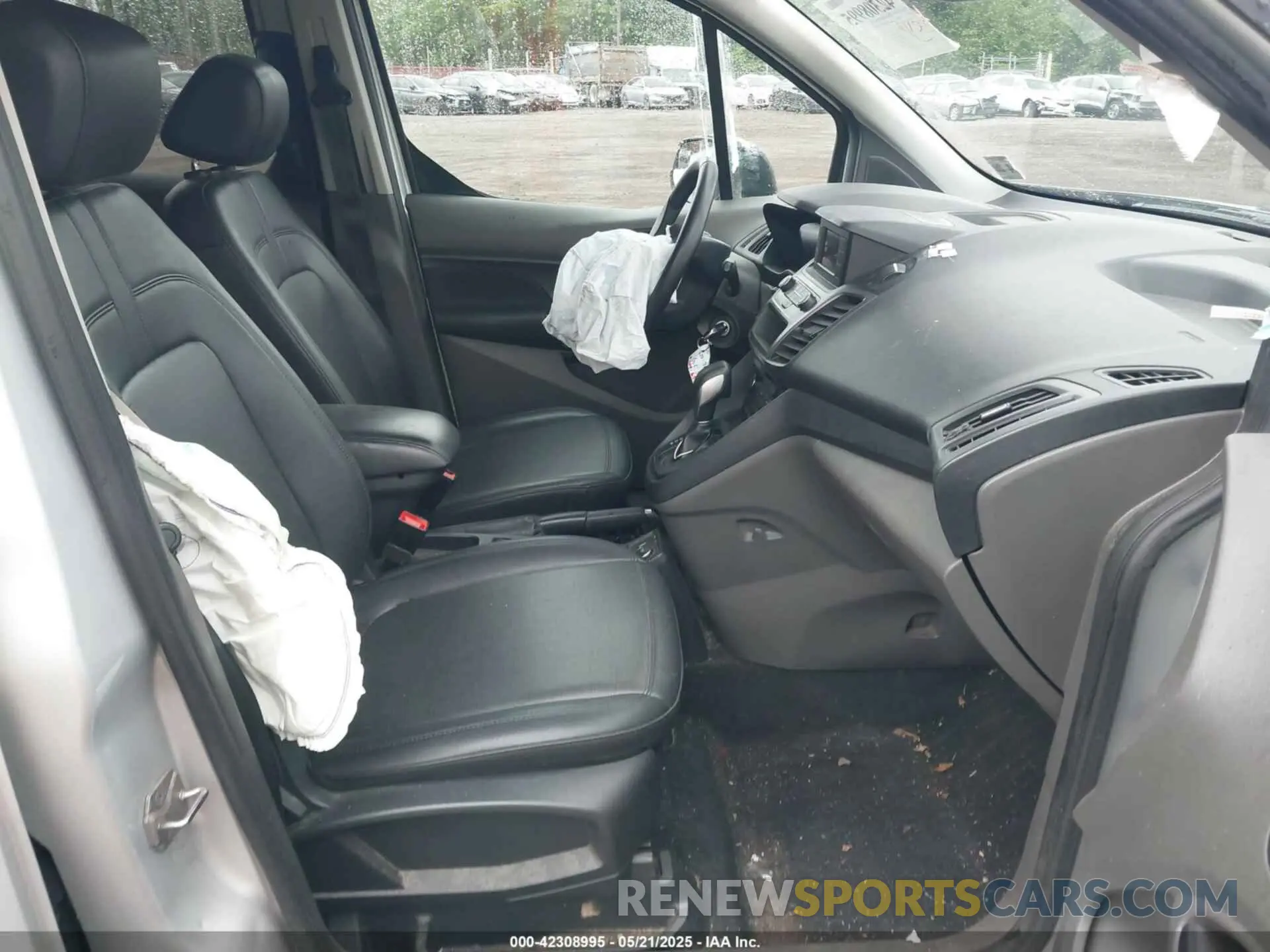 5 Photograph of a damaged car NM0GS9E20L1446782 FORD TRANSIT CONNECT 2020