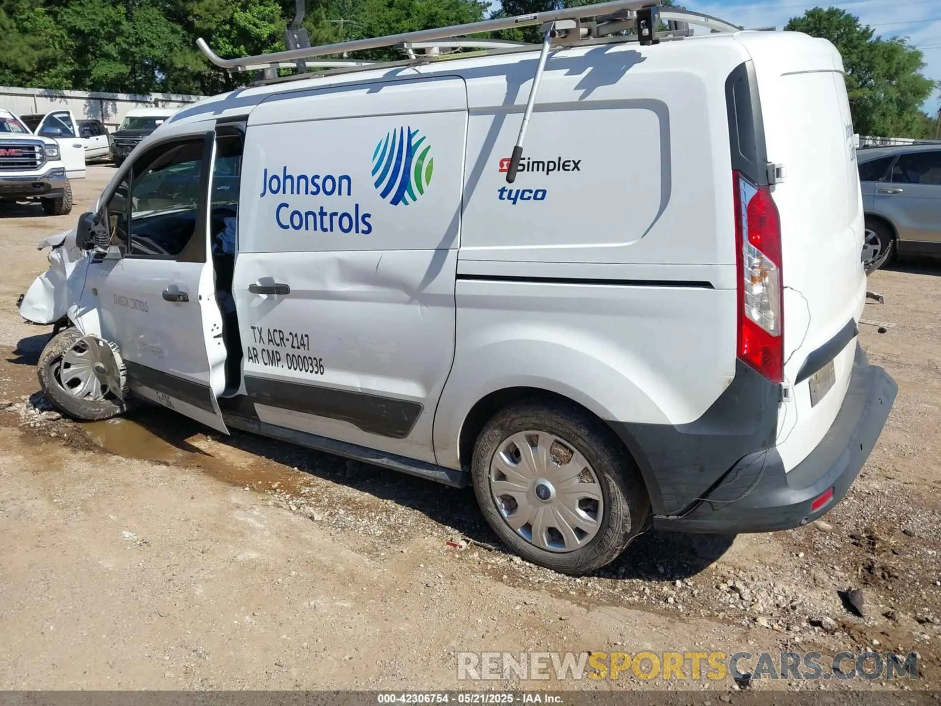 3 Фотография поврежденного автомобиля NM0LS7E21L1466767 FORD TRANSIT CONNECT 2020