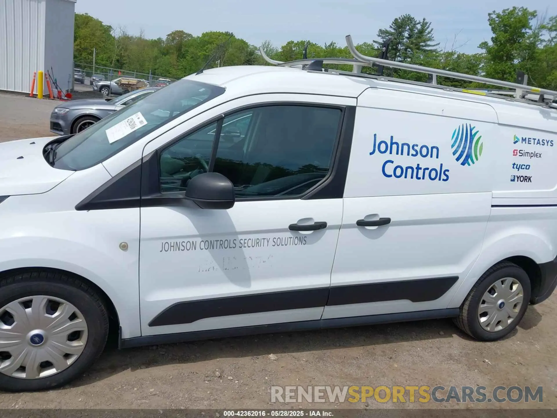 14 Photograph of a damaged car NM0LS7E23L1460565 FORD TRANSIT CONNECT 2020