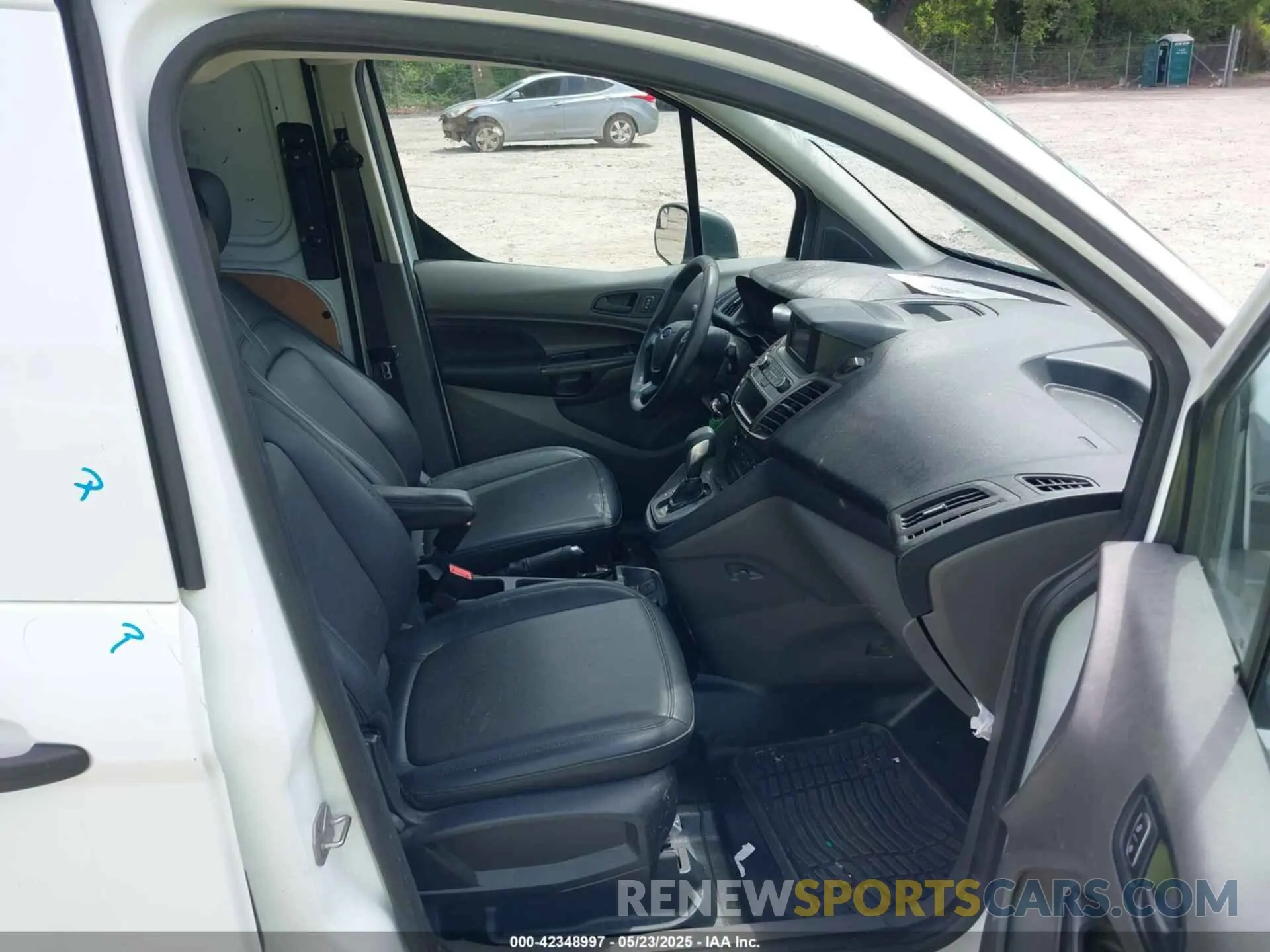 5 Photograph of a damaged car NM0LS7E25L1467758 FORD TRANSIT CONNECT 2020