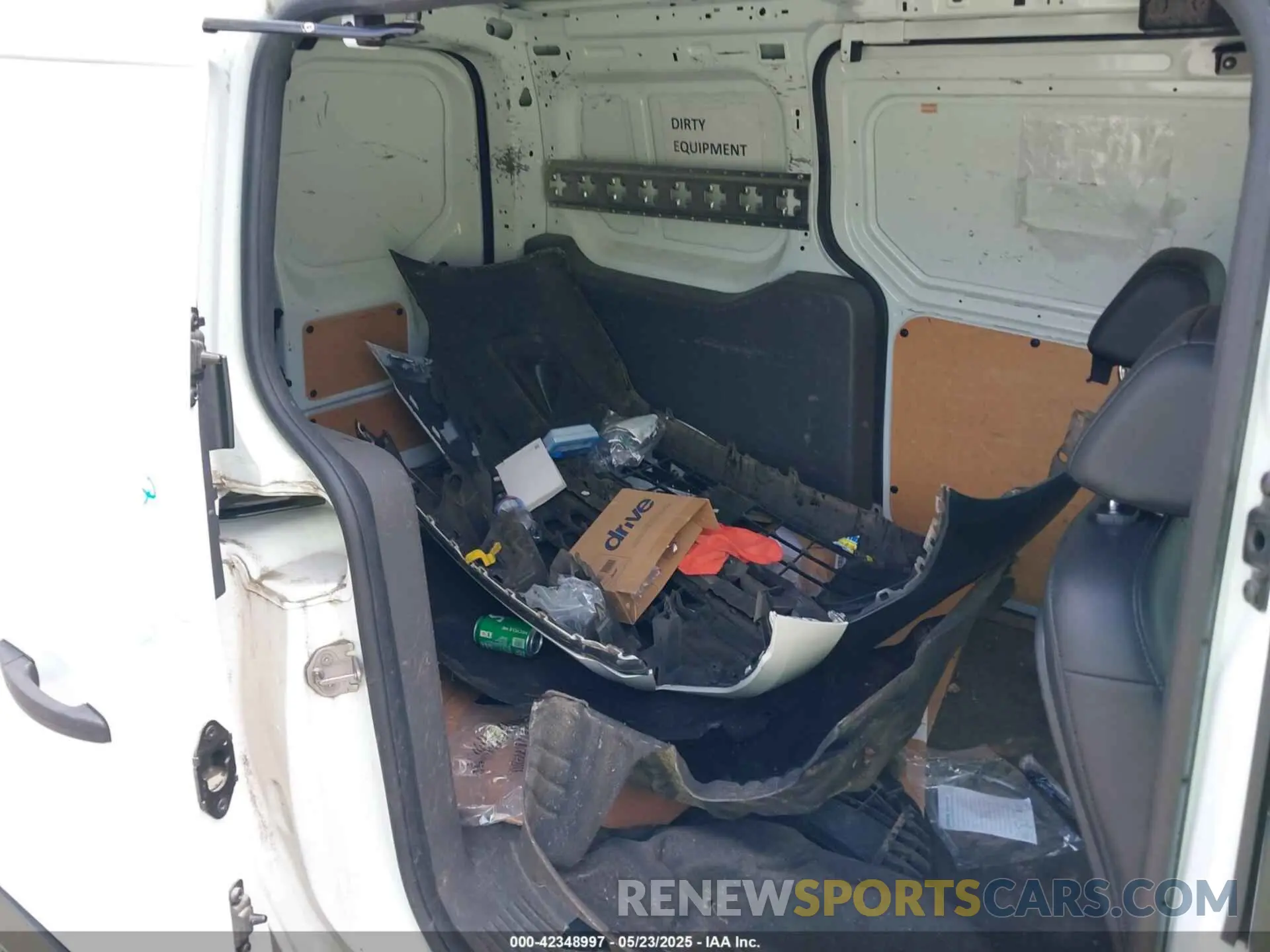 8 Photograph of a damaged car NM0LS7E25L1467758 FORD TRANSIT CONNECT 2020