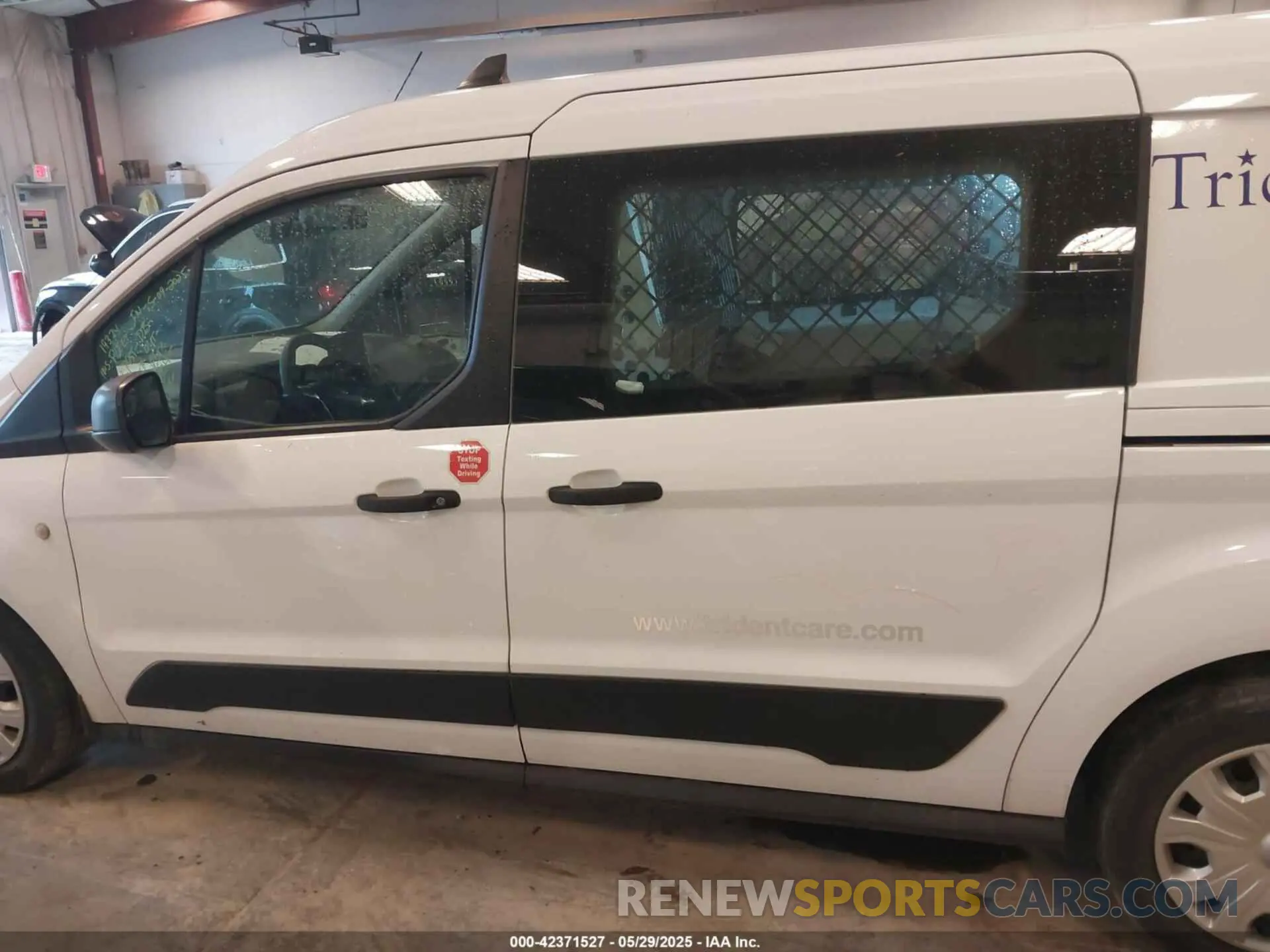 15 Фотография поврежденного автомобиля NM0LS7E76L1462600 FORD TRANSIT CONNECT 2020