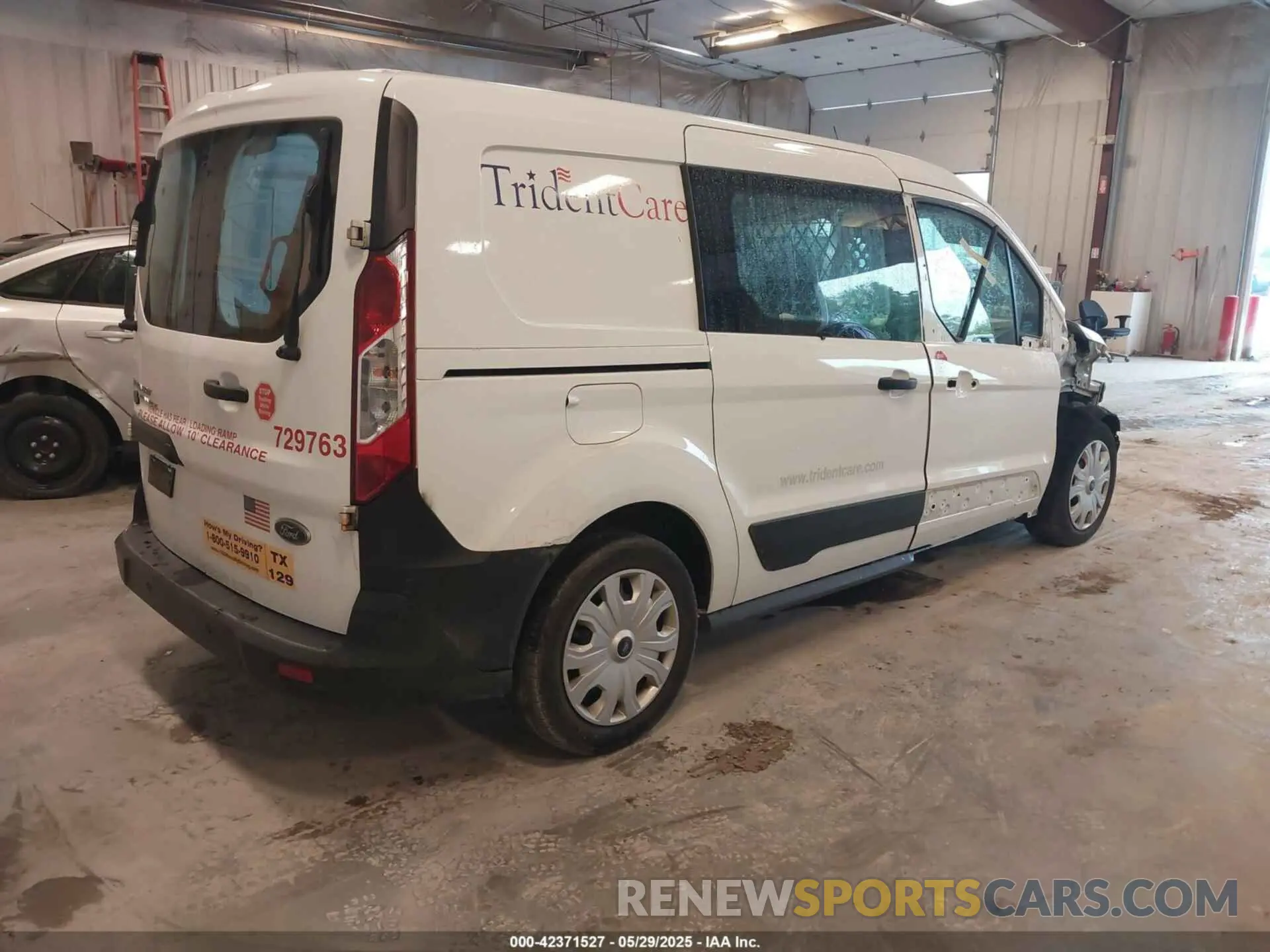 4 Фотография поврежденного автомобиля NM0LS7E76L1462600 FORD TRANSIT CONNECT 2020