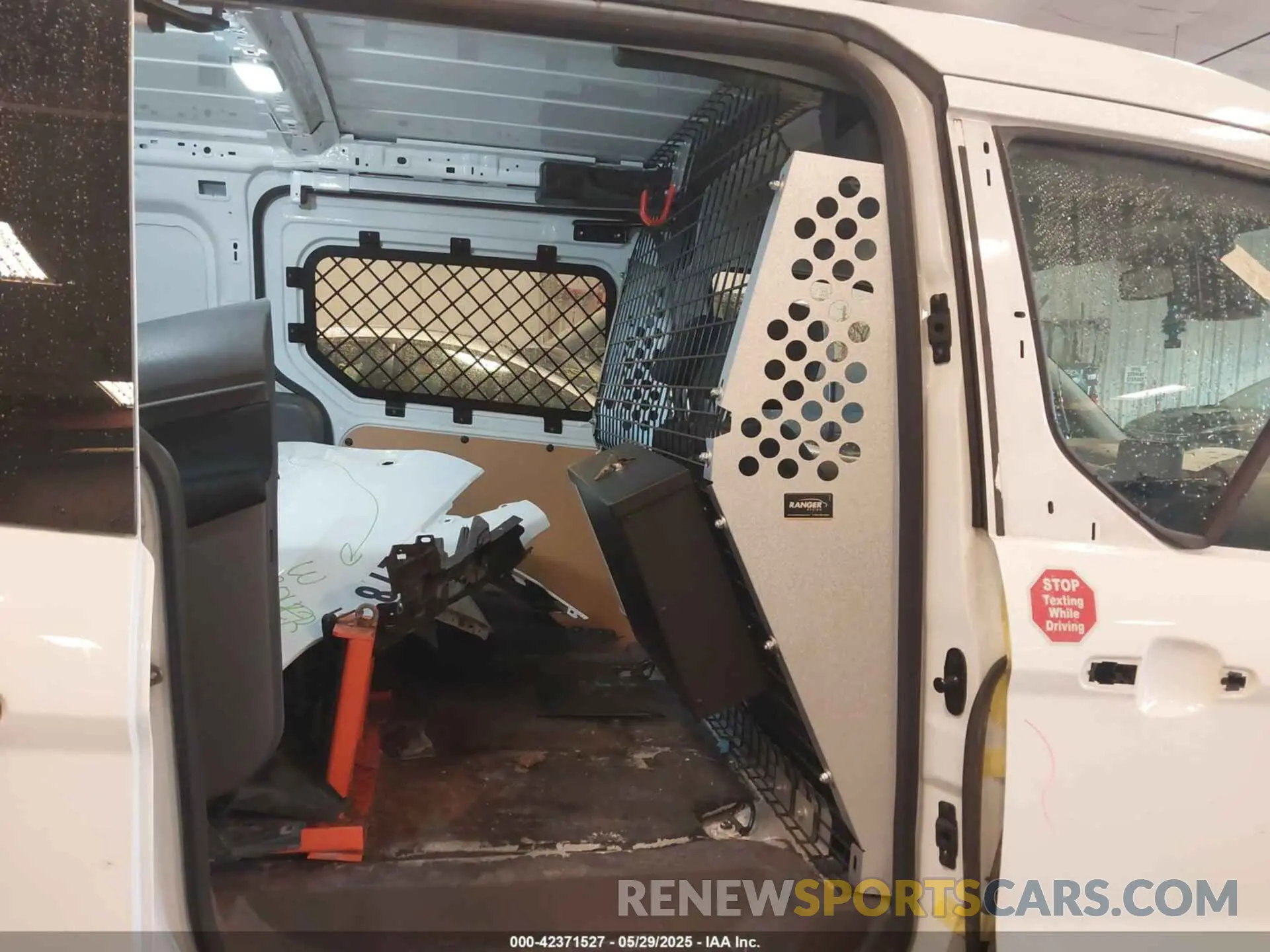 8 Фотография поврежденного автомобиля NM0LS7E76L1462600 FORD TRANSIT CONNECT 2020