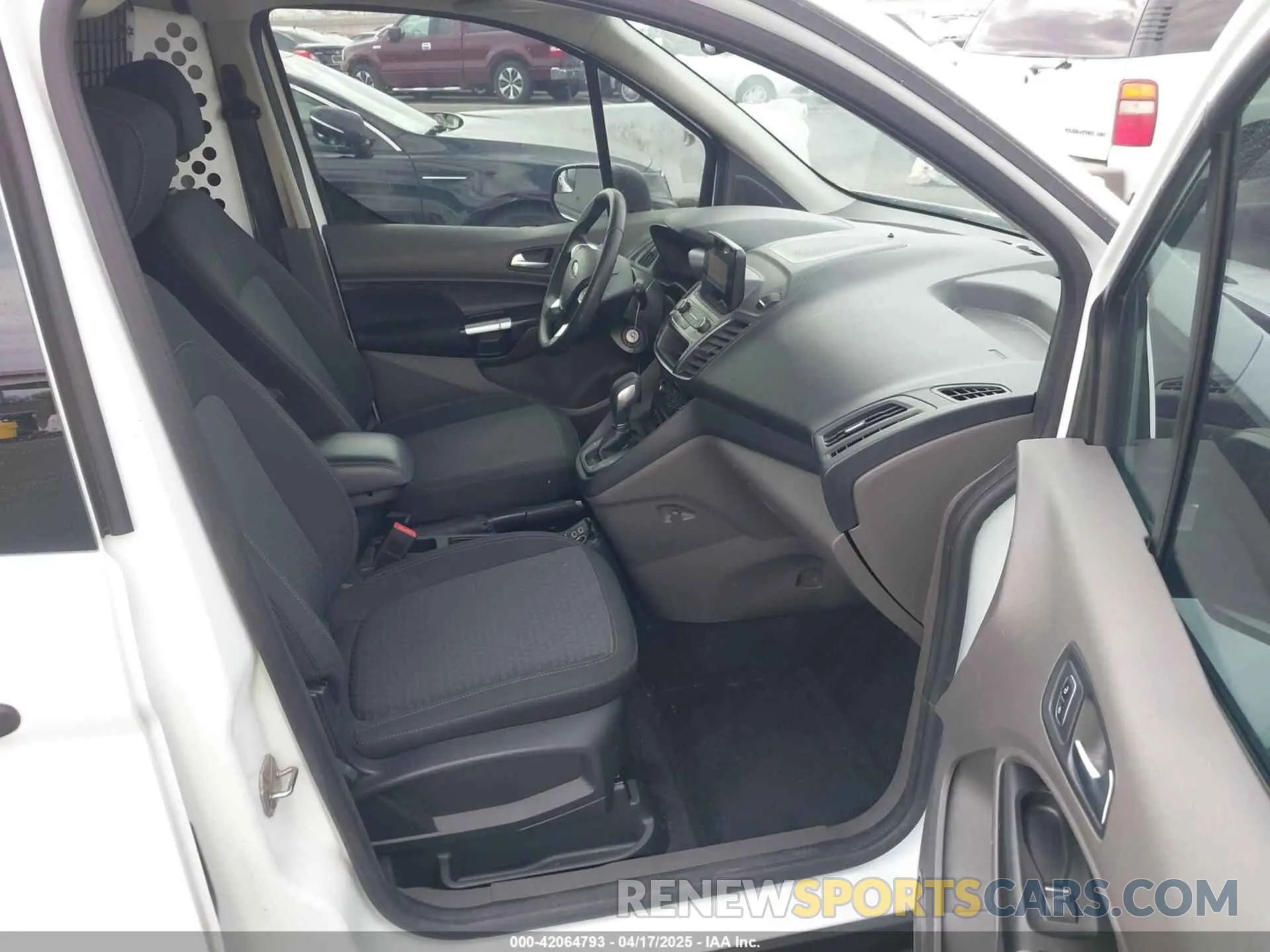 5 Фотография поврежденного автомобиля NM0LS7F24L1481133 FORD TRANSIT CONNECT 2020