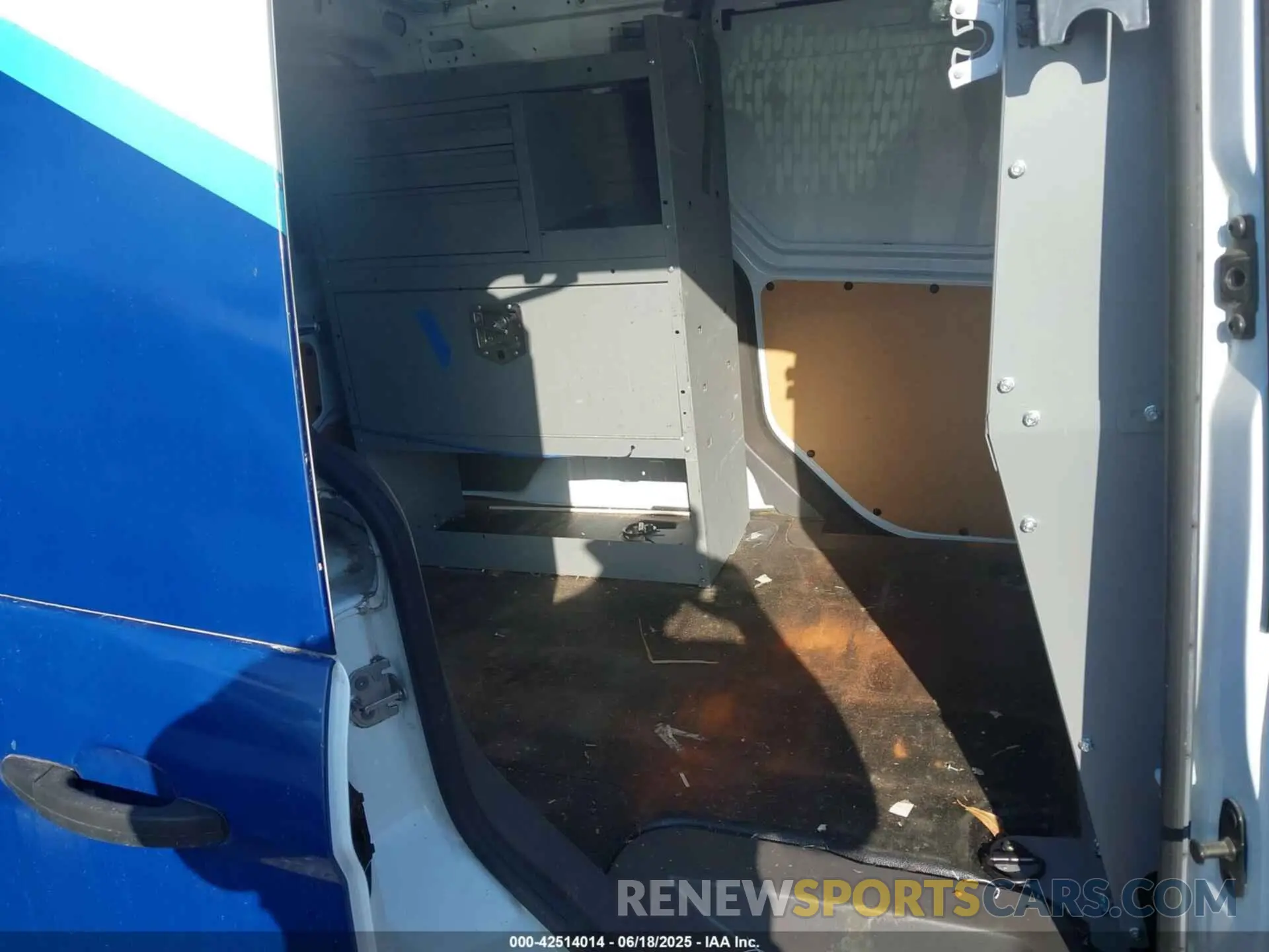 8 Фотография поврежденного автомобиля NM0LS6E27M1488977 FORD TRANSIT CONNECT 2021