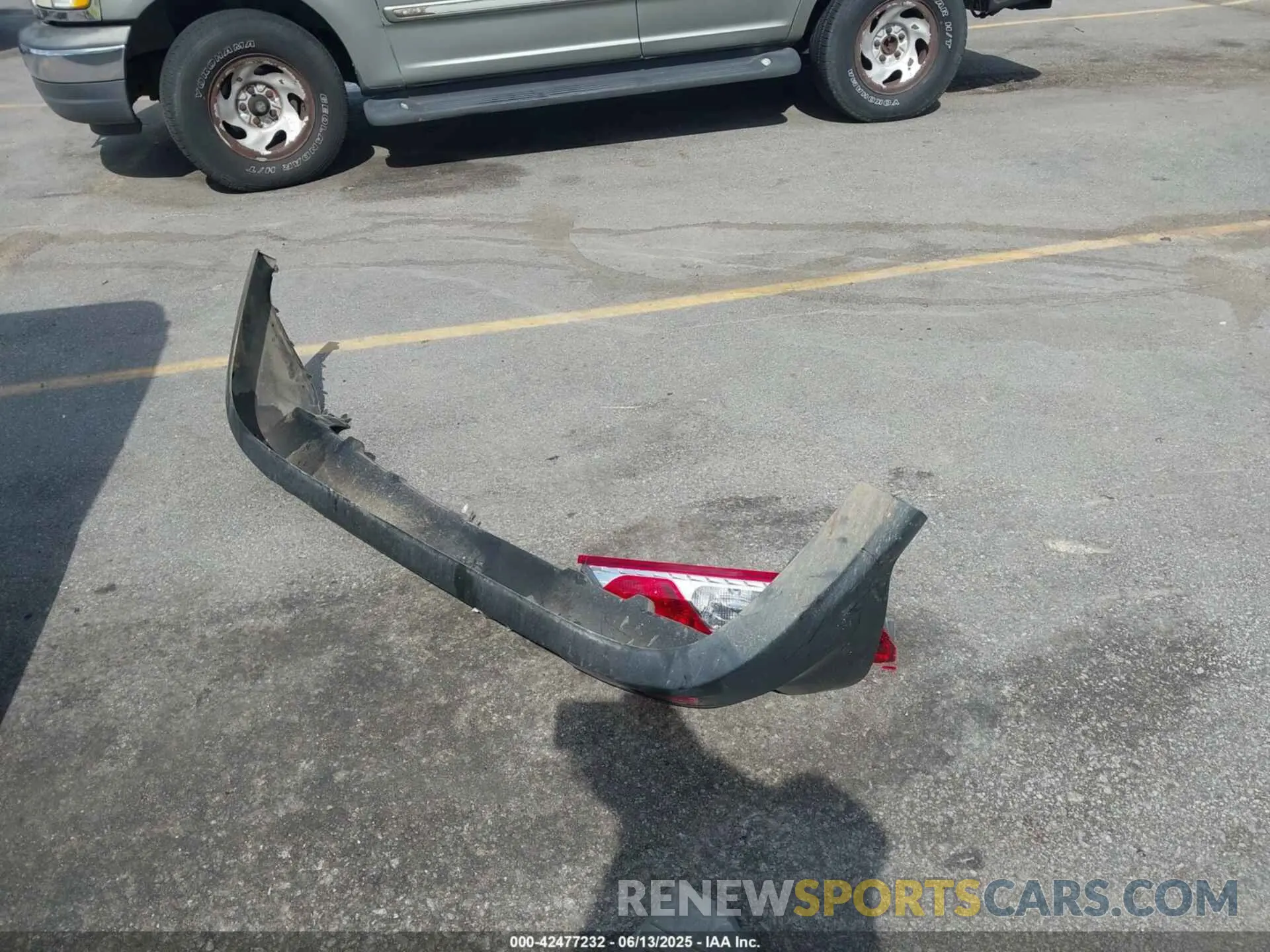 12 Photograph of a damaged car NM0LS7E24M1495245 FORD TRANSIT CONNECT 2021