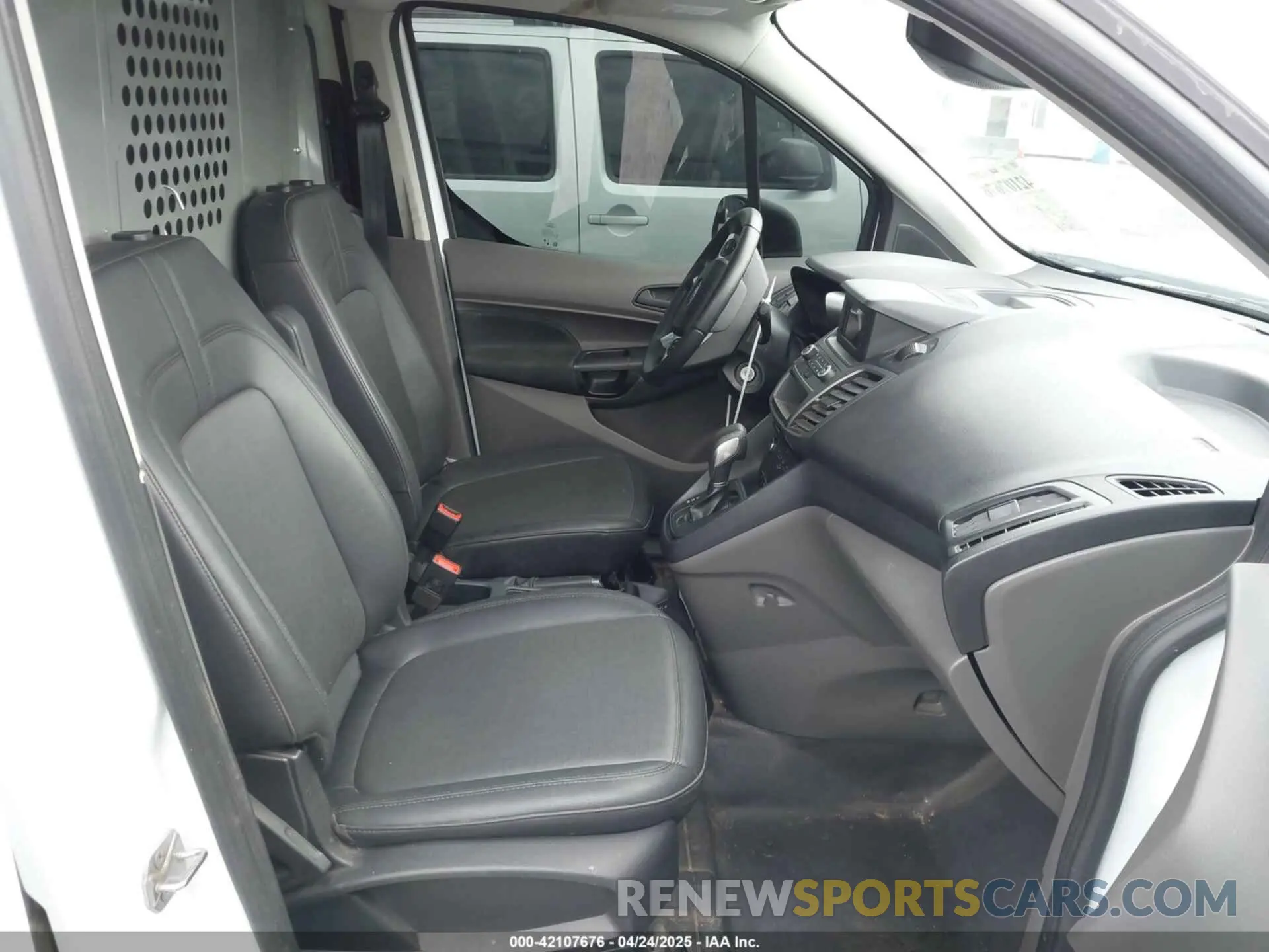 5 Фотография поврежденного автомобиля NM0LS7S24N1531960 FORD TRANSIT CONNECT 2022