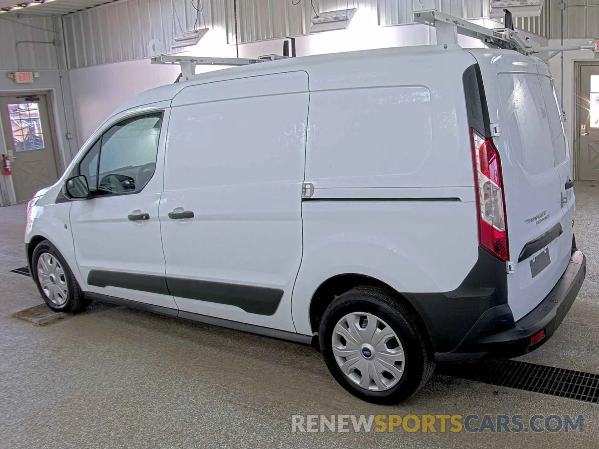32 Фотография поврежденного автомобиля NM0LS7S26N1519843 FORD TRANSIT CONNECT 2022
