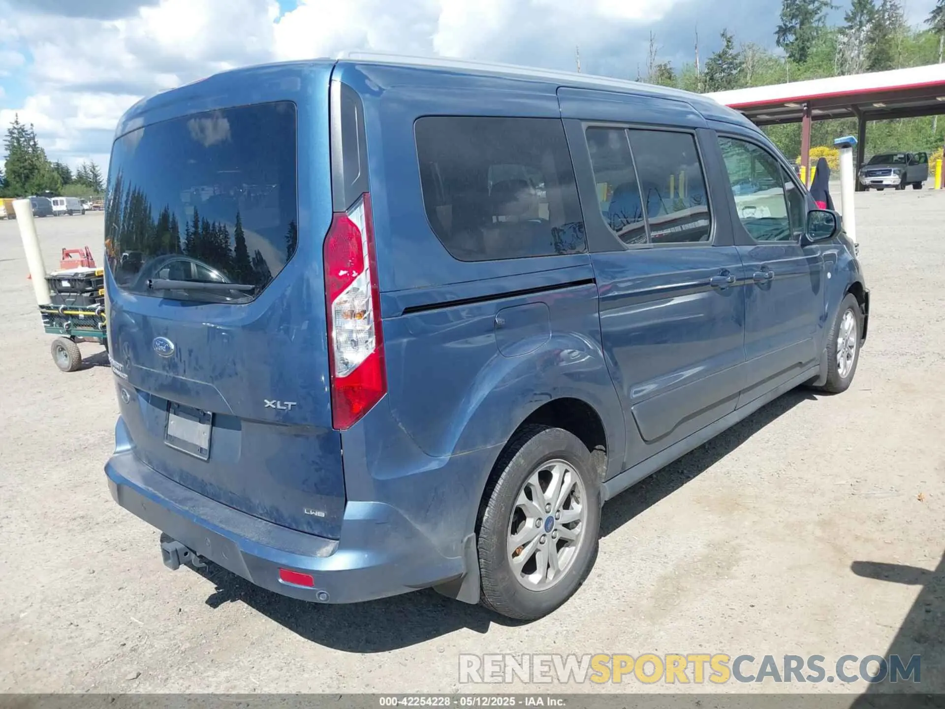 4 Photograph of a damaged car NM0GE9F28P1547094 FORD TRANSIT CONNECT 2023