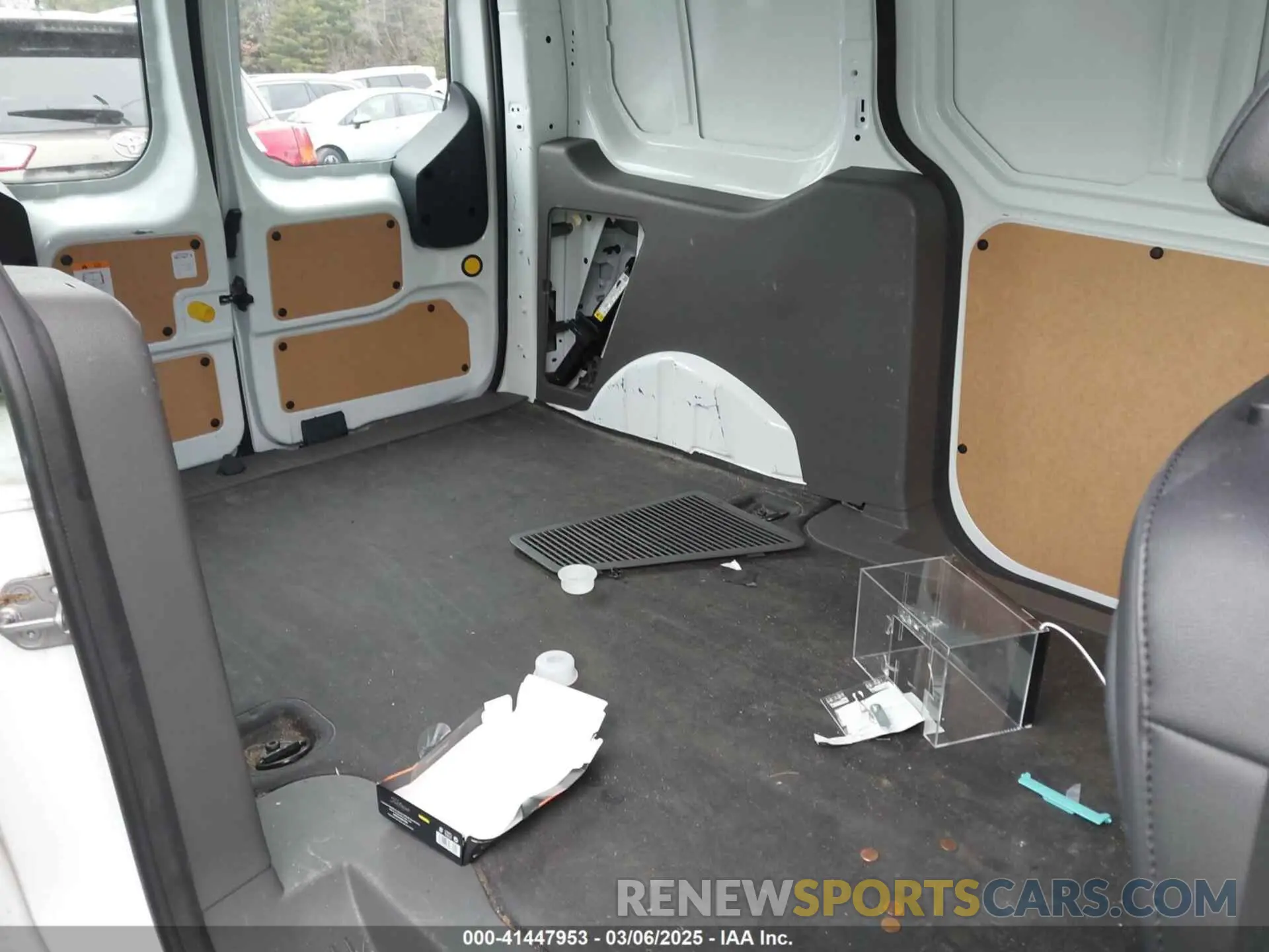 8 Photograph of a damaged car NM0LS7S23P1559137 FORD TRANSIT CONNECT 2023