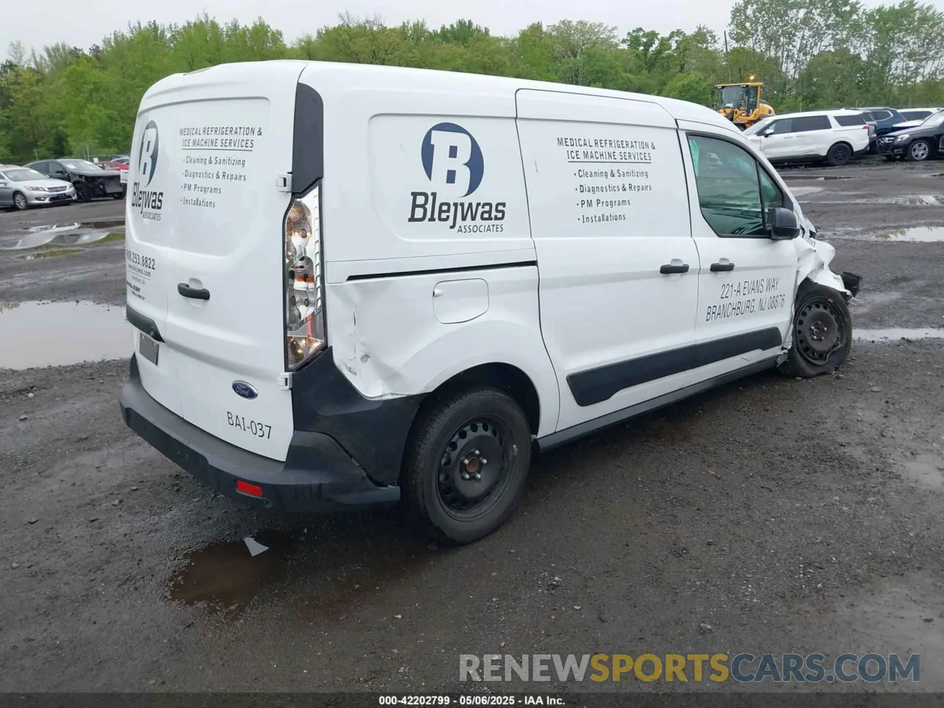 4 Photograph of a damaged car NM0LS7S26P1565868 FORD TRANSIT CONNECT 2023