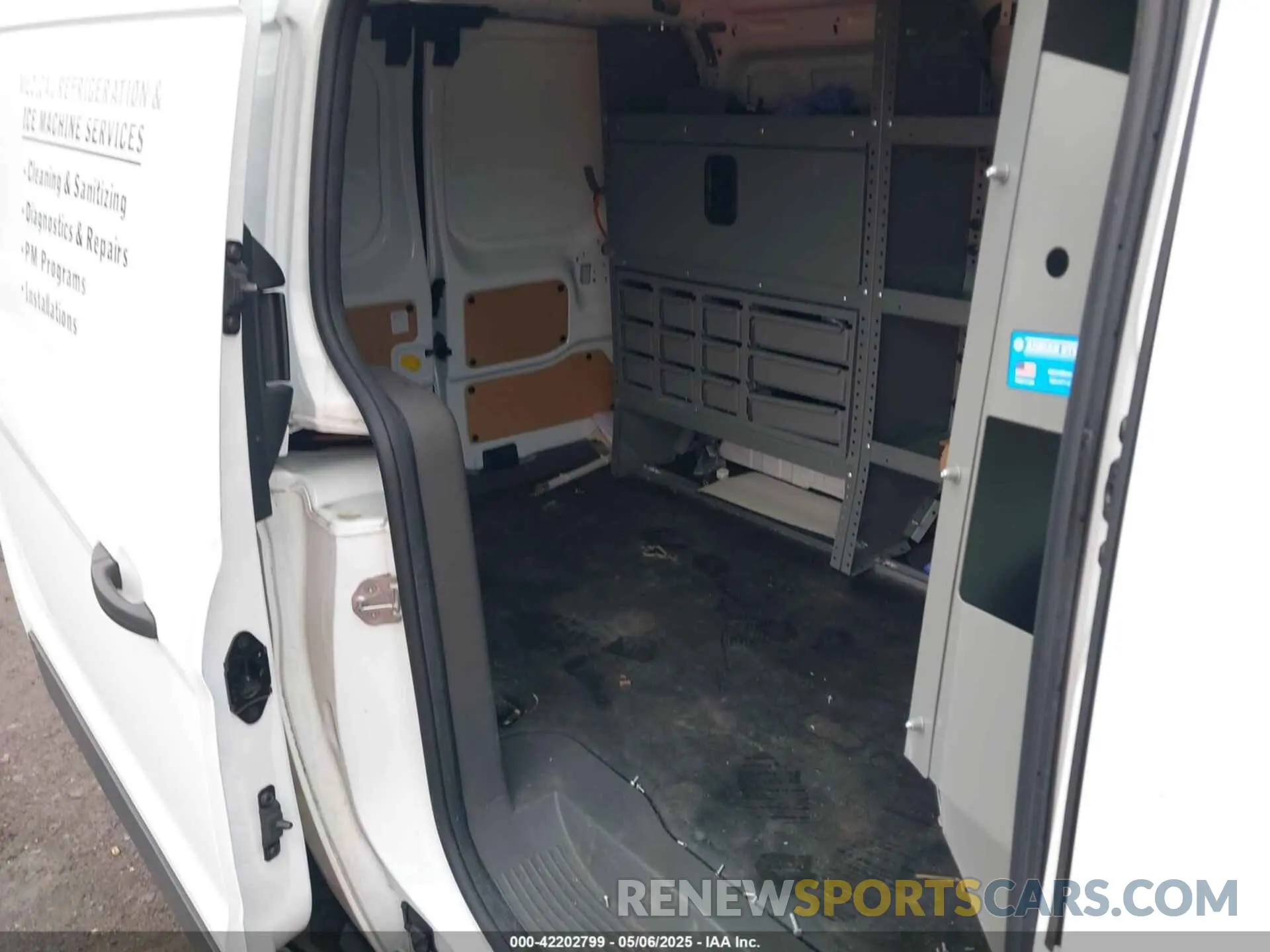 8 Photograph of a damaged car NM0LS7S26P1565868 FORD TRANSIT CONNECT 2023