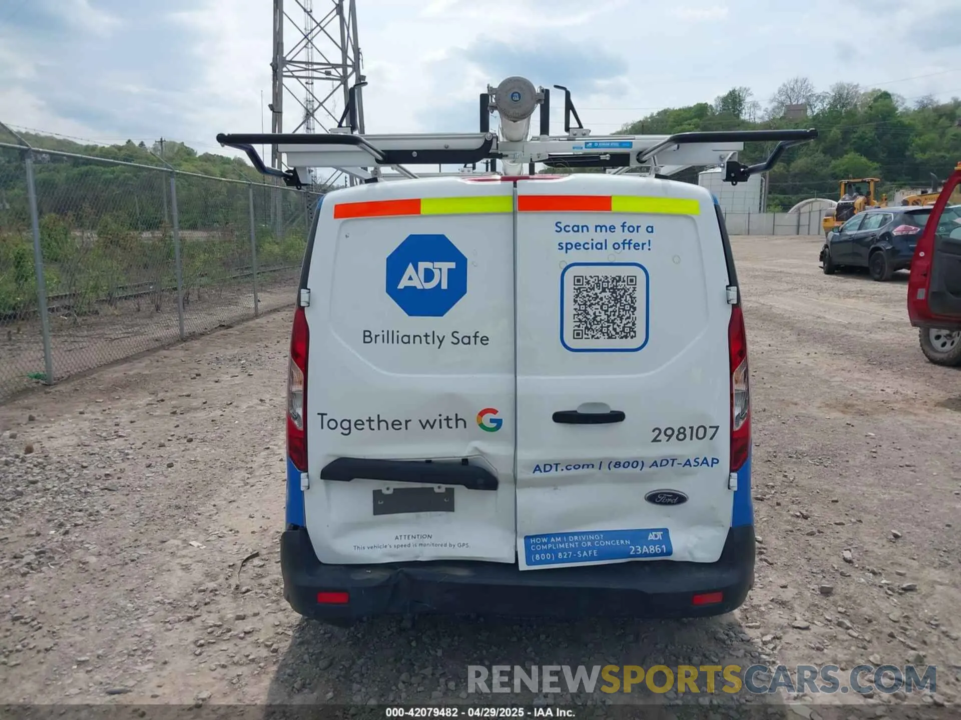 17 Photograph of a damaged car NM0LS7T24P1558982 FORD TRANSIT CONNECT 2023