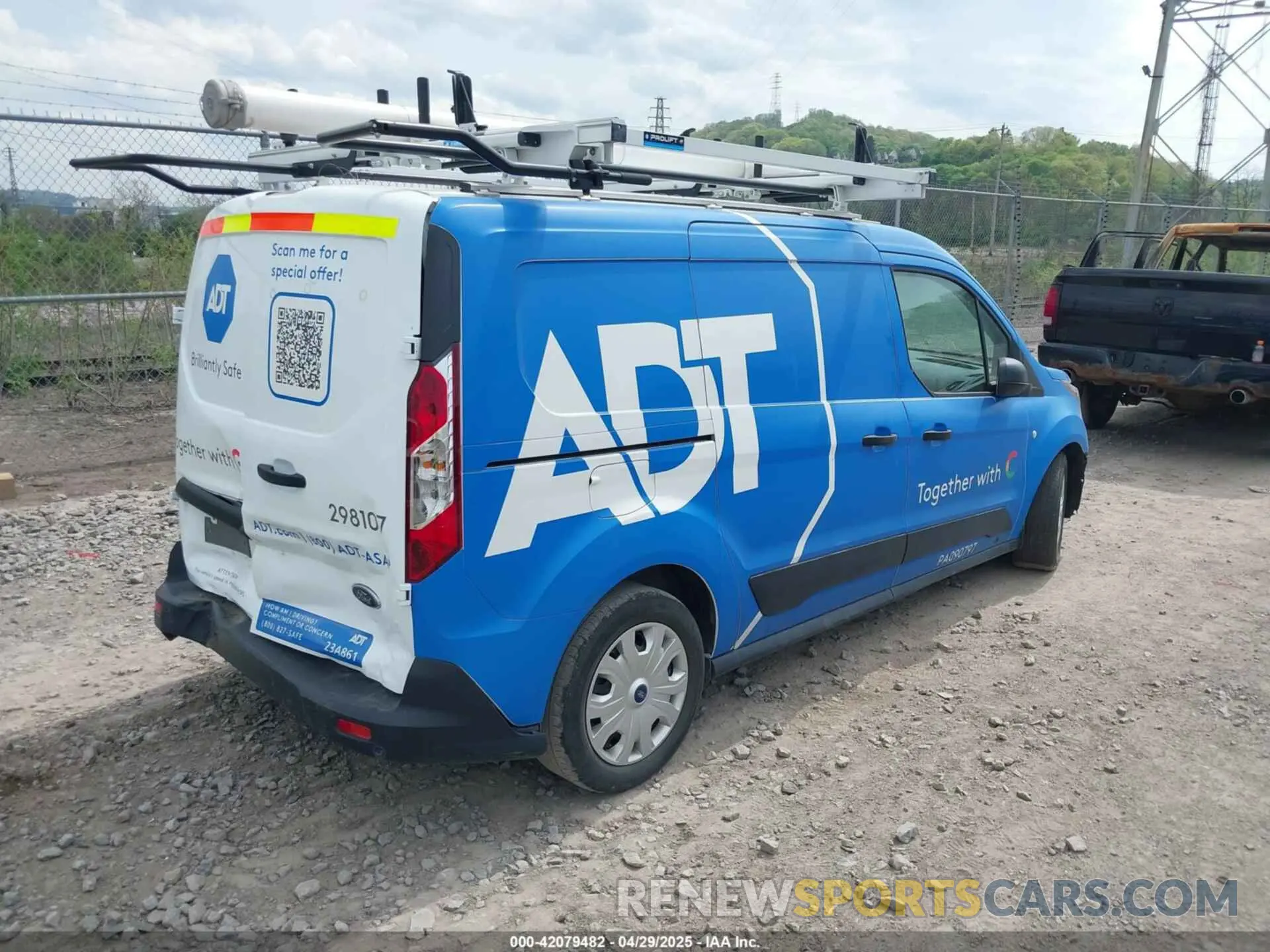 4 Photograph of a damaged car NM0LS7T24P1558982 FORD TRANSIT CONNECT 2023