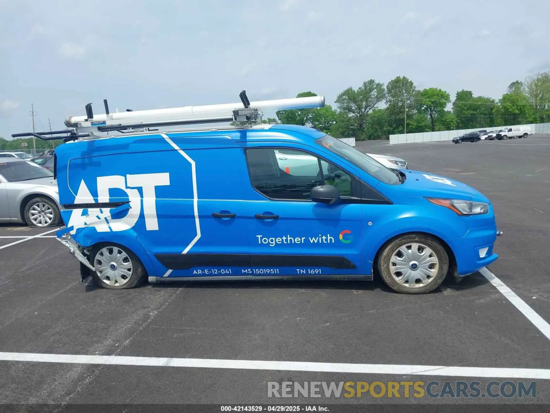 13 Photograph of a damaged car NM0LS7T28P1558919 FORD TRANSIT CONNECT 2023