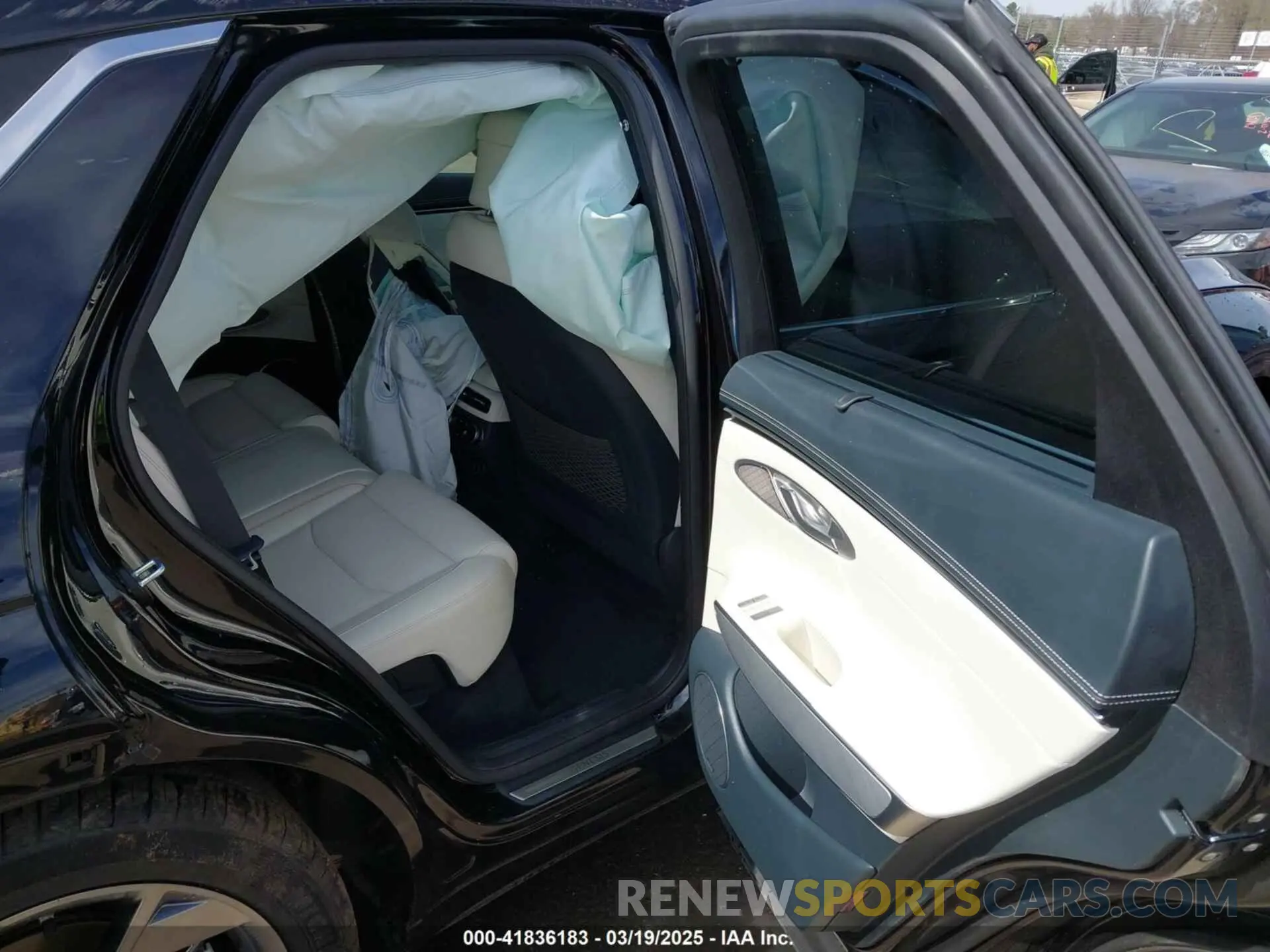 8 Фотография поврежденного автомобиля 5NMMCET11RH002752 GENESIS ELECTRIFIED GV70 2024