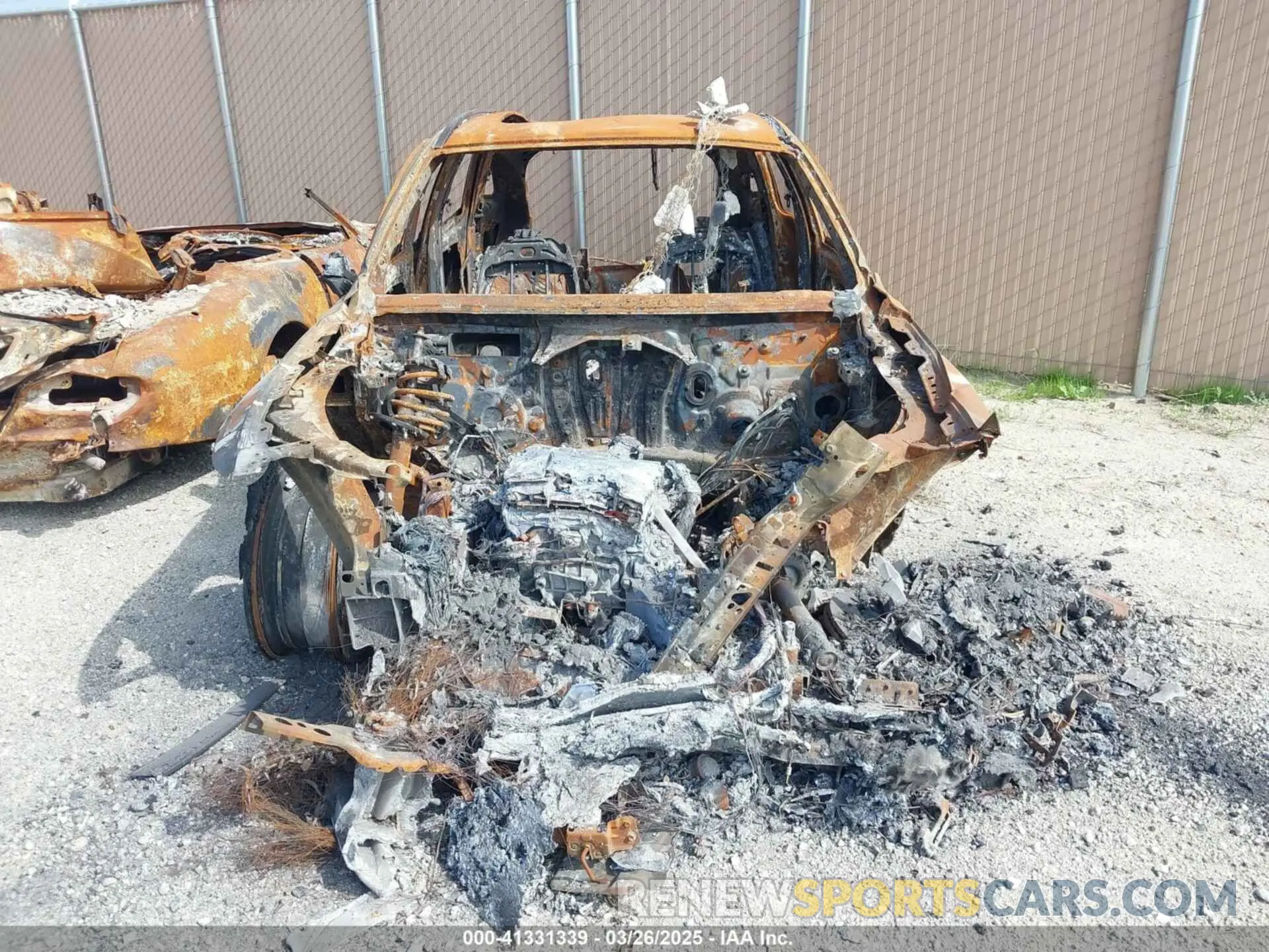 6 Photograph of a damaged car 5NMMCET15SH004445 GENESIS ELECTRIFIED GV70 2025